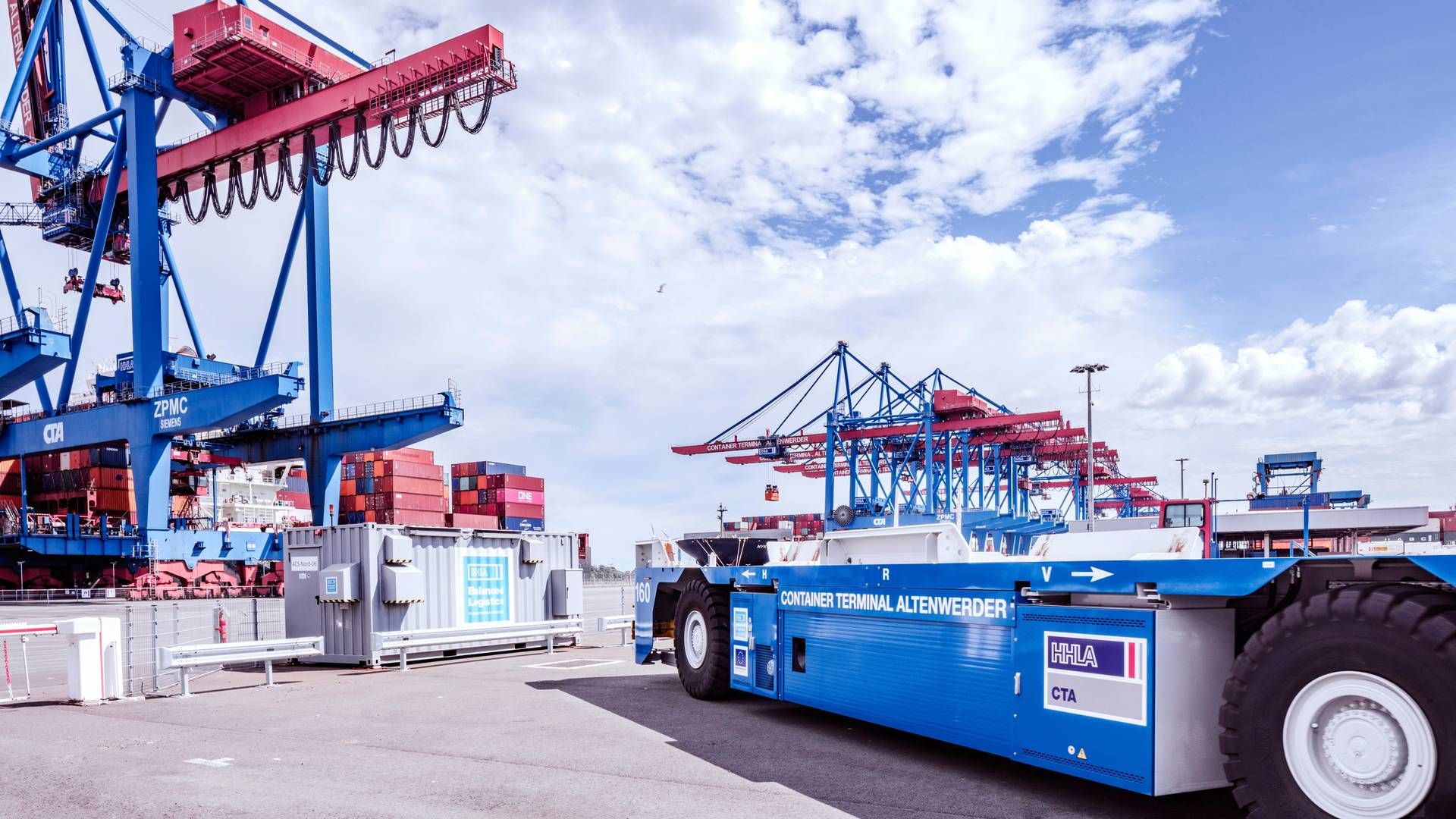 Copenhagen Malmö Port (CMP) har mandag meldt ud, at havnen vil indfase biobrændstoffet HVO100 til maskinerne i containerterminalen i Københavns Havn. | Foto: Hamburger Hafen und Logistik Ag