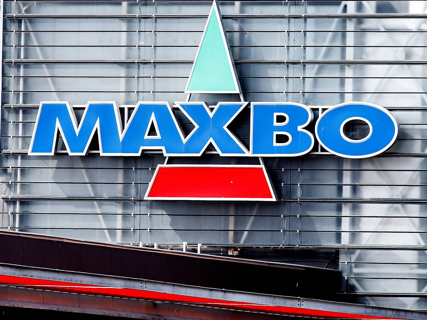 PERMITTERER: Byggevarekjeden Maxbo permitterer 100 ansatte for å kutte kostnader. | Foto: NTB