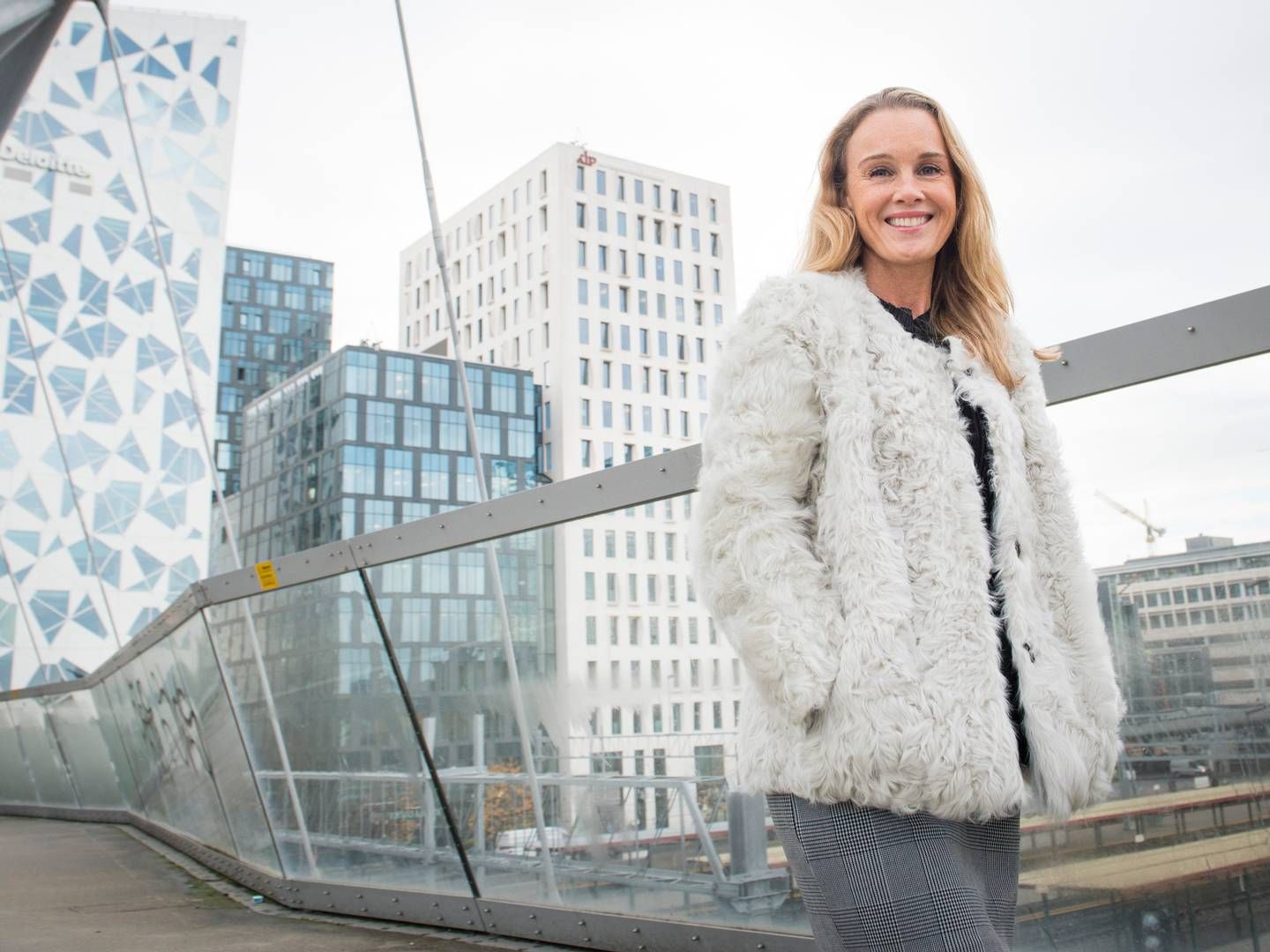 UTVIKLING: Maria Louise Rognerud, direktør for bygulv i Oslo S Utvikling, jobber etter en langsiktig plan med utleie for aktører innen handel, servering og kultur i Bjørvika. | Foto: OSU