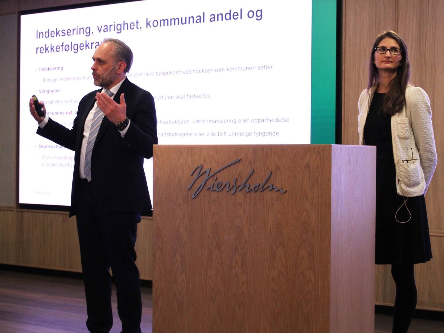 NY MODELL: Ståle O. Meleng og Natasja Plur presenterte lovforslaget på et frokostseminar onsdag. | Foto: Henrik Hornnæss