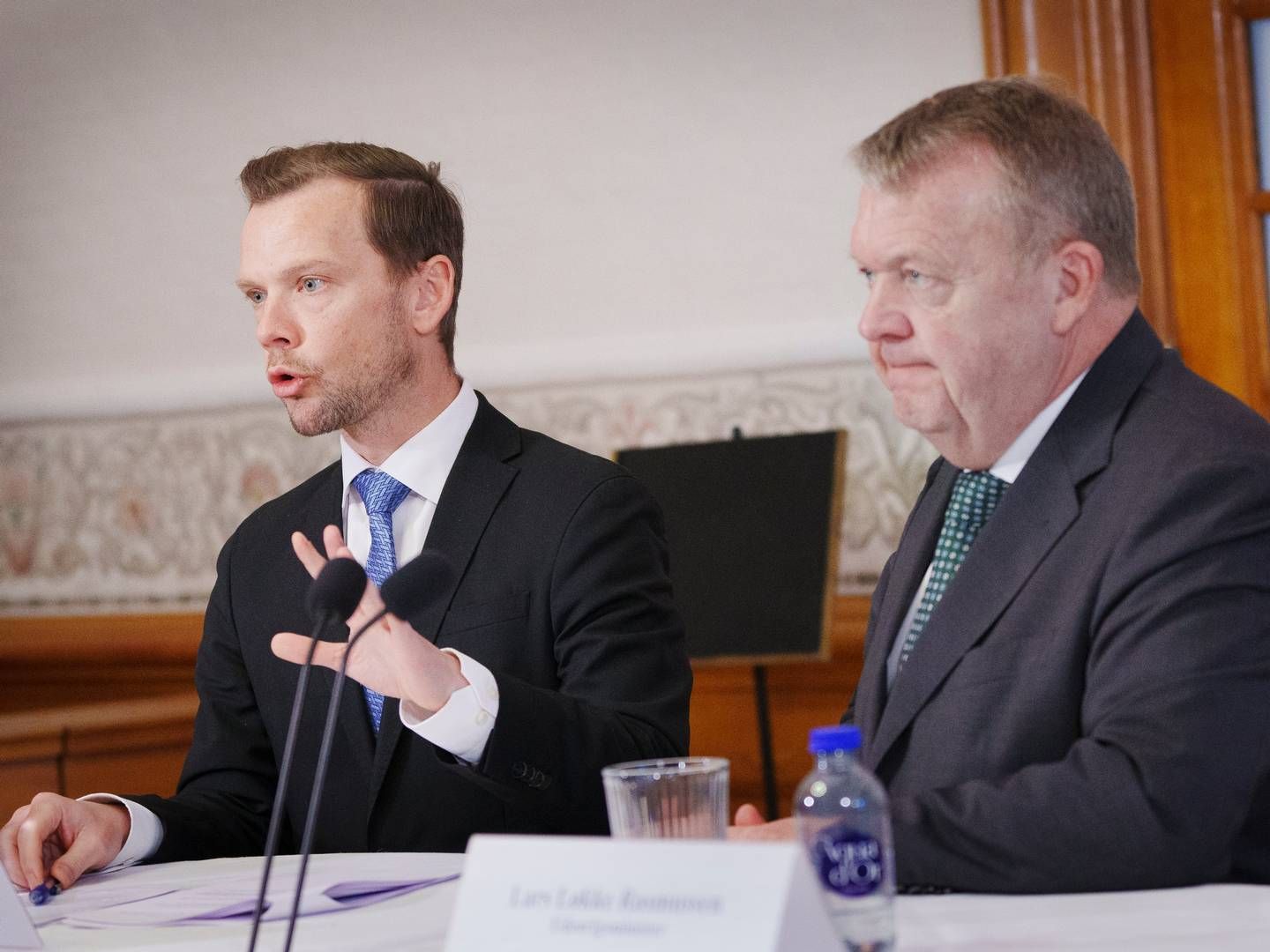Justitsminister Peter Hummelgaard (S) og Lars Løkke Rasmussen (M) erklærer sig begge glade over, at Sanjay Shah nu skal til Danmark og retsforfølges. | Foto: Liselotte Sabroe