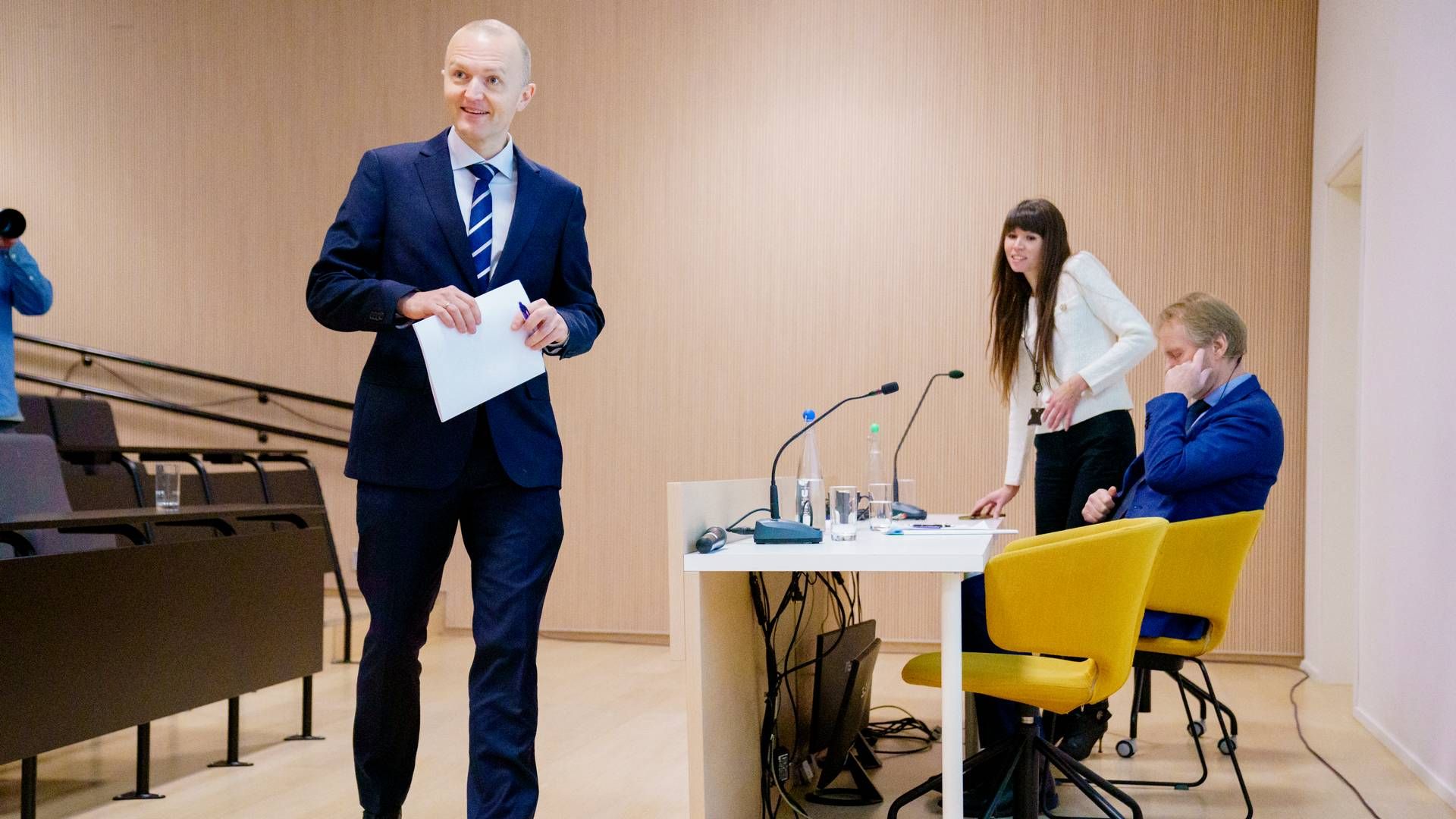 RENTEKUTT: Thomas von Brasch, Julia Skretting og Roger Hammersland presenterer SSB sine prognoser for norsk og internasjonal økonomi fram mot 2026. | Foto: Stian Lysberg Solum / NTB