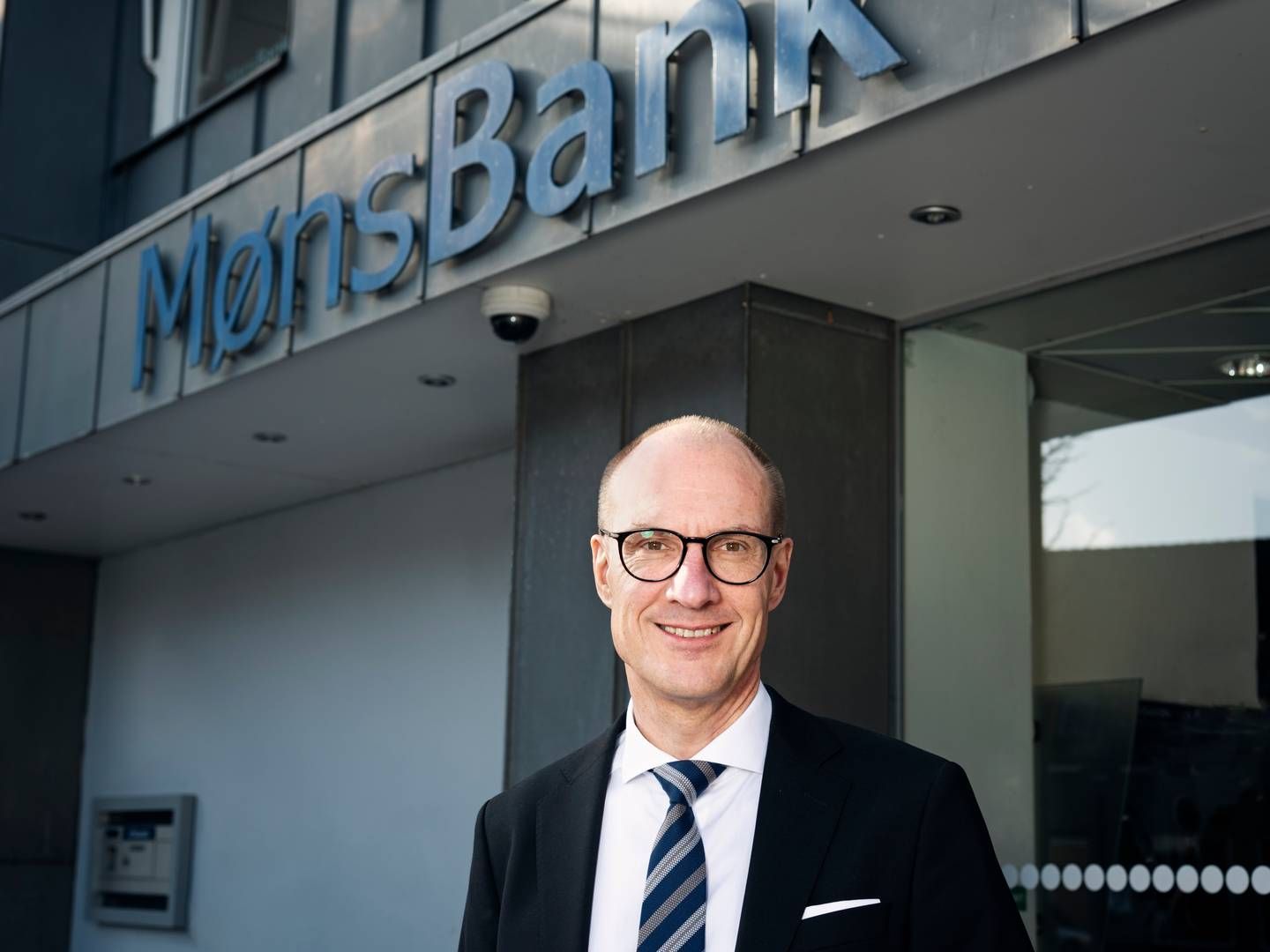 Per Sjørup Christiansen, adm. direktør i Møns Bank, afviser, at første prognose var for konservativ. | Foto: Møns Bank / Pr