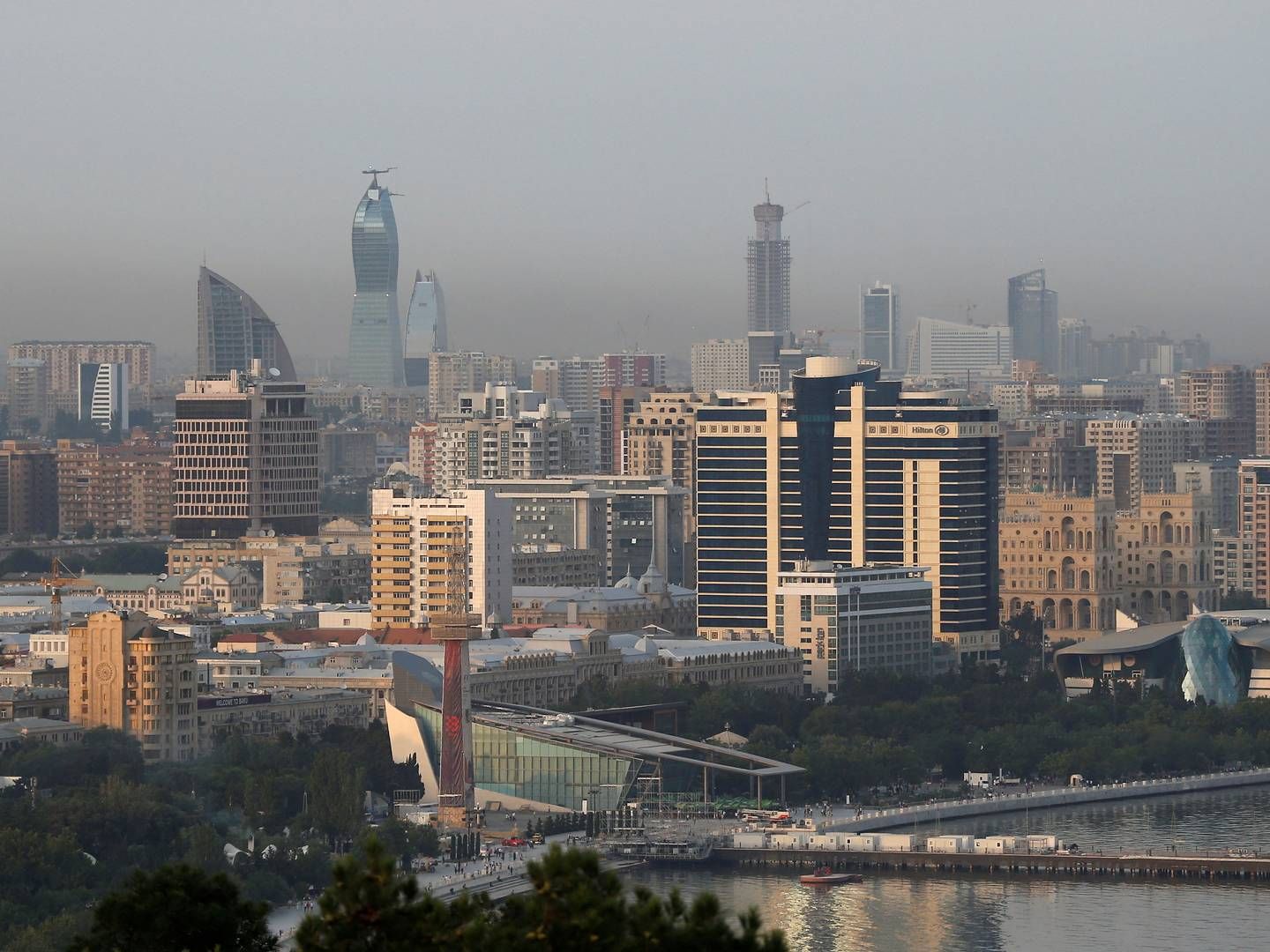 Baku, Aserbajdsjans hovedstad, kan meget vel komme til at danne ramme om næste års FN-klimatopmøde. | Foto: Maxim Shemetov