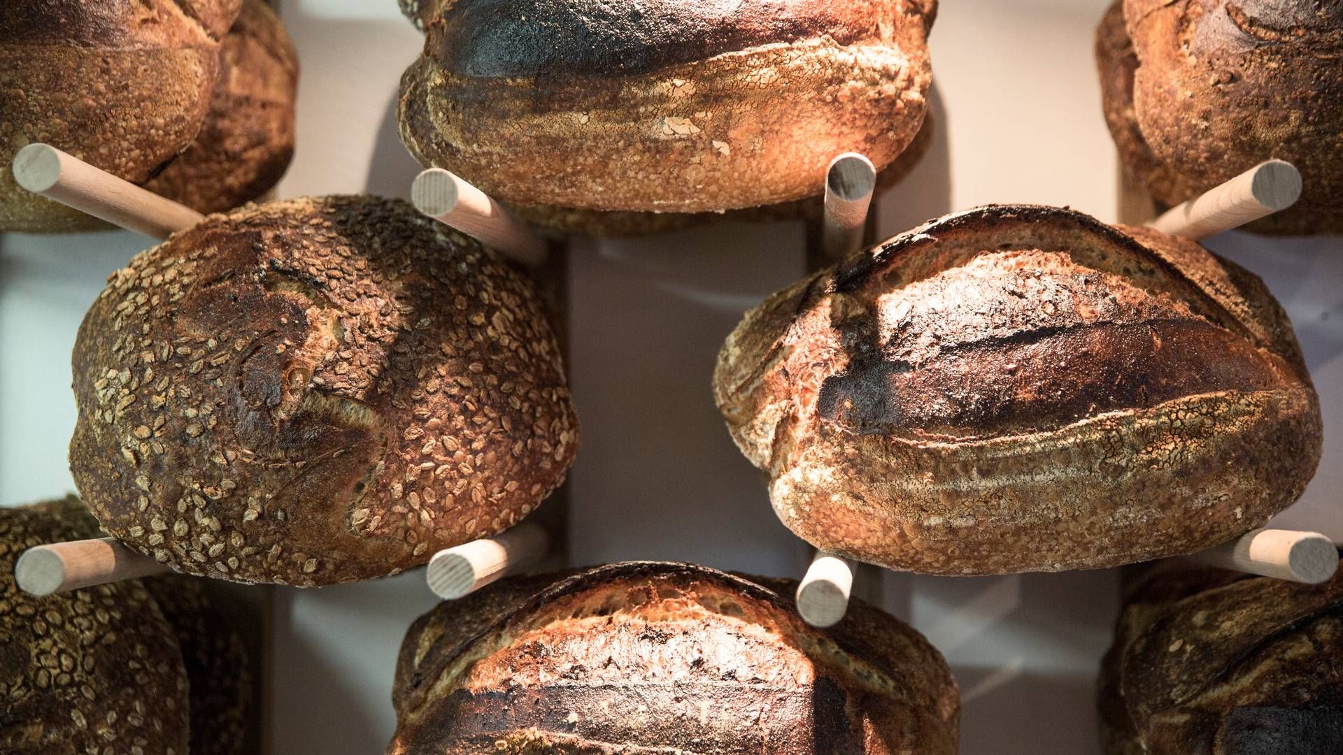 Der vil fortsat være brød på hylderne i fem af P.A. Andersen & Sønners bagerbutikker i fremtiden. | Foto: Benjamin Nørskov