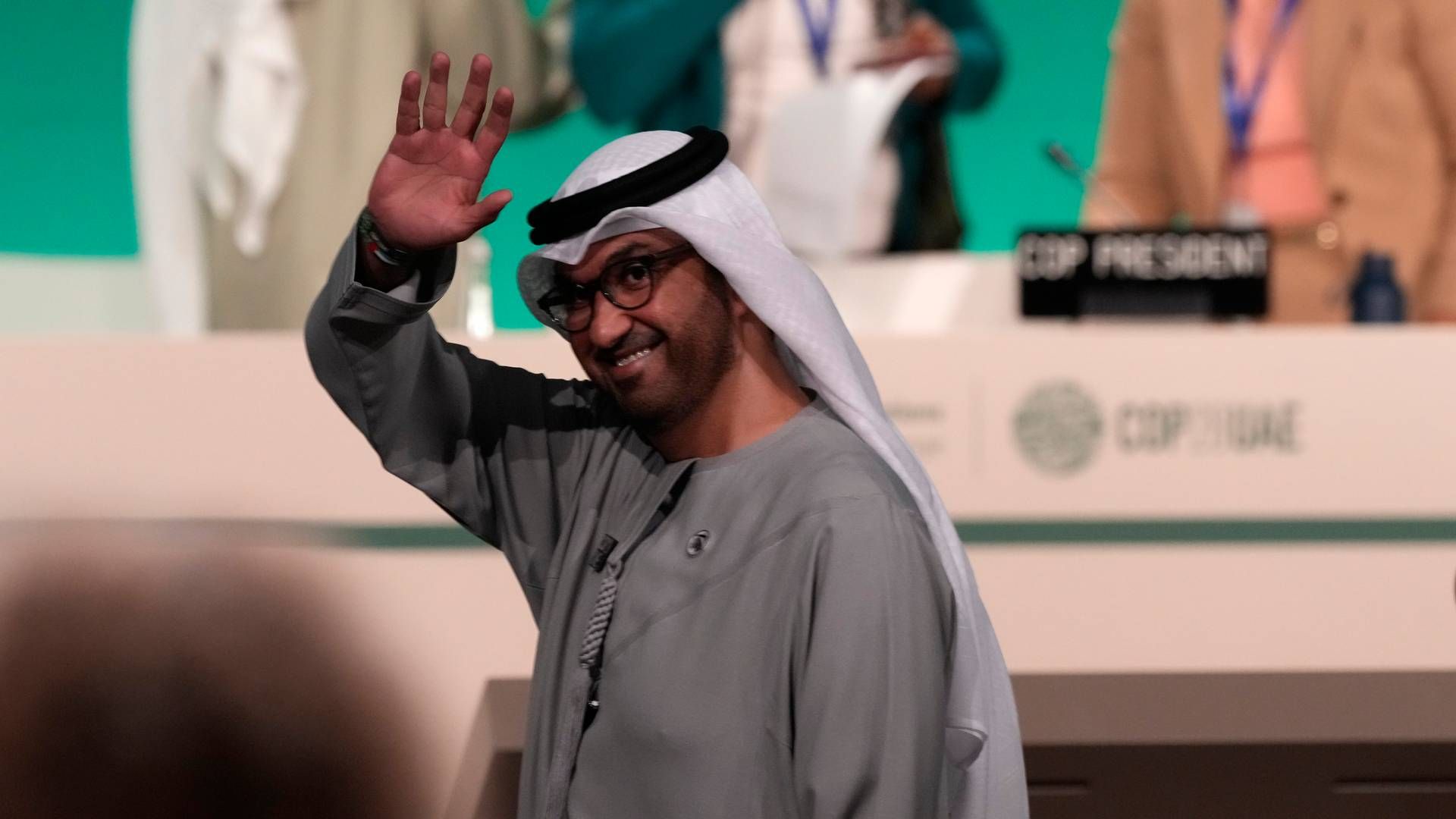 STOLT: Lederen for klimatoppmøtet Sultan al-Jaber, kaller beslutningen historisk. | Foto: AP Photo/Kamran Jebreili