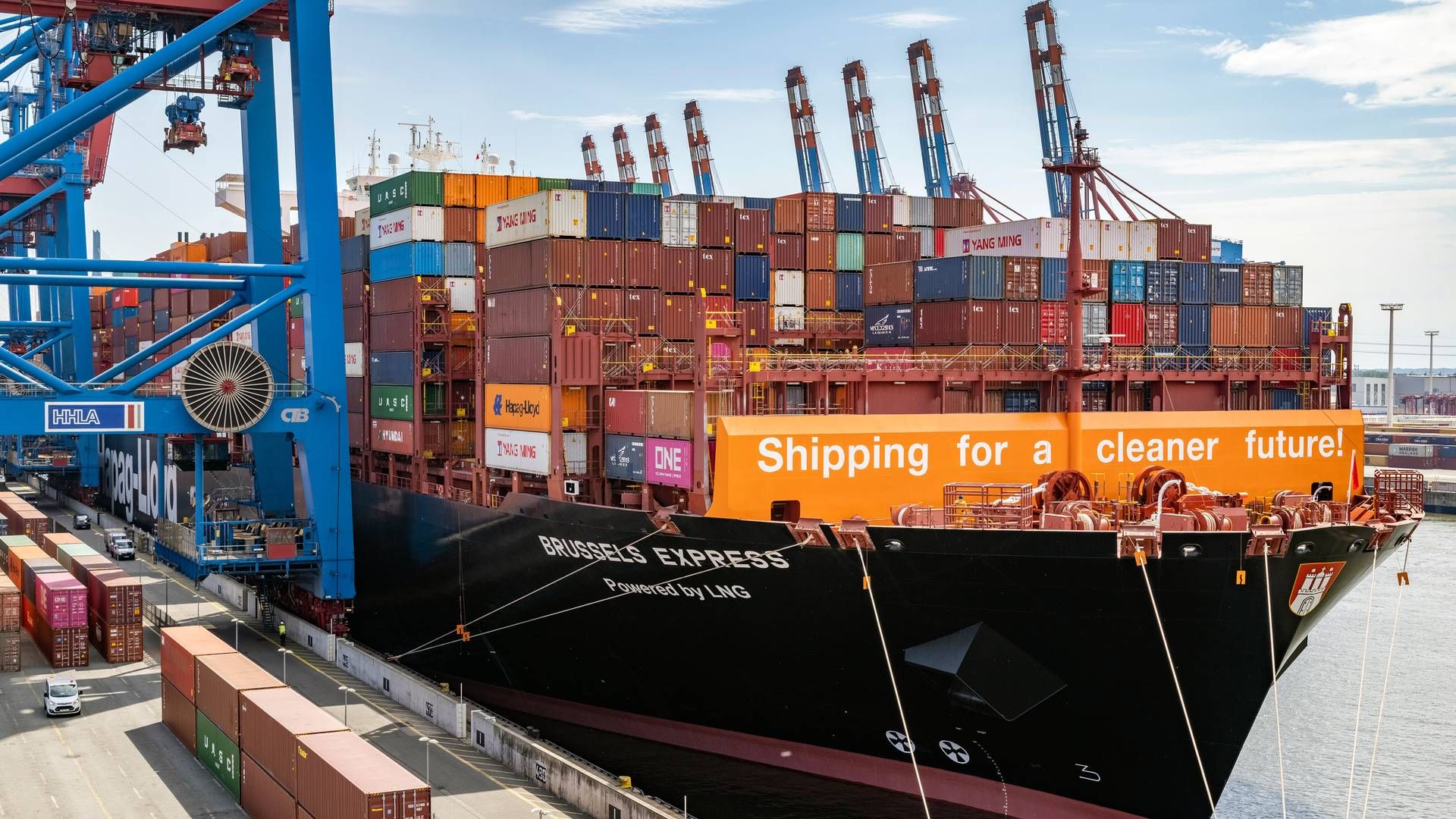 According to Lars Jensen, CEO of Vespucci Maritime, the savings on the EU's upcoming climate tax by changing routes is around 18%. | Photo: Hapag-lloyd