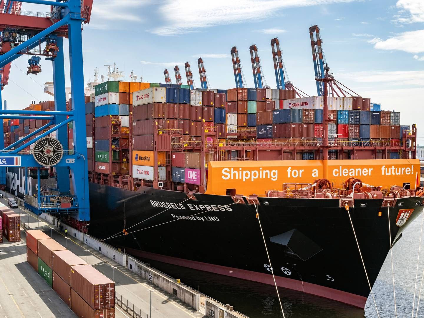 According to Lars Jensen, CEO of Vespucci Maritime, the savings on the EU's upcoming climate tax by changing routes is around 18%. | Photo: Hapag-lloyd