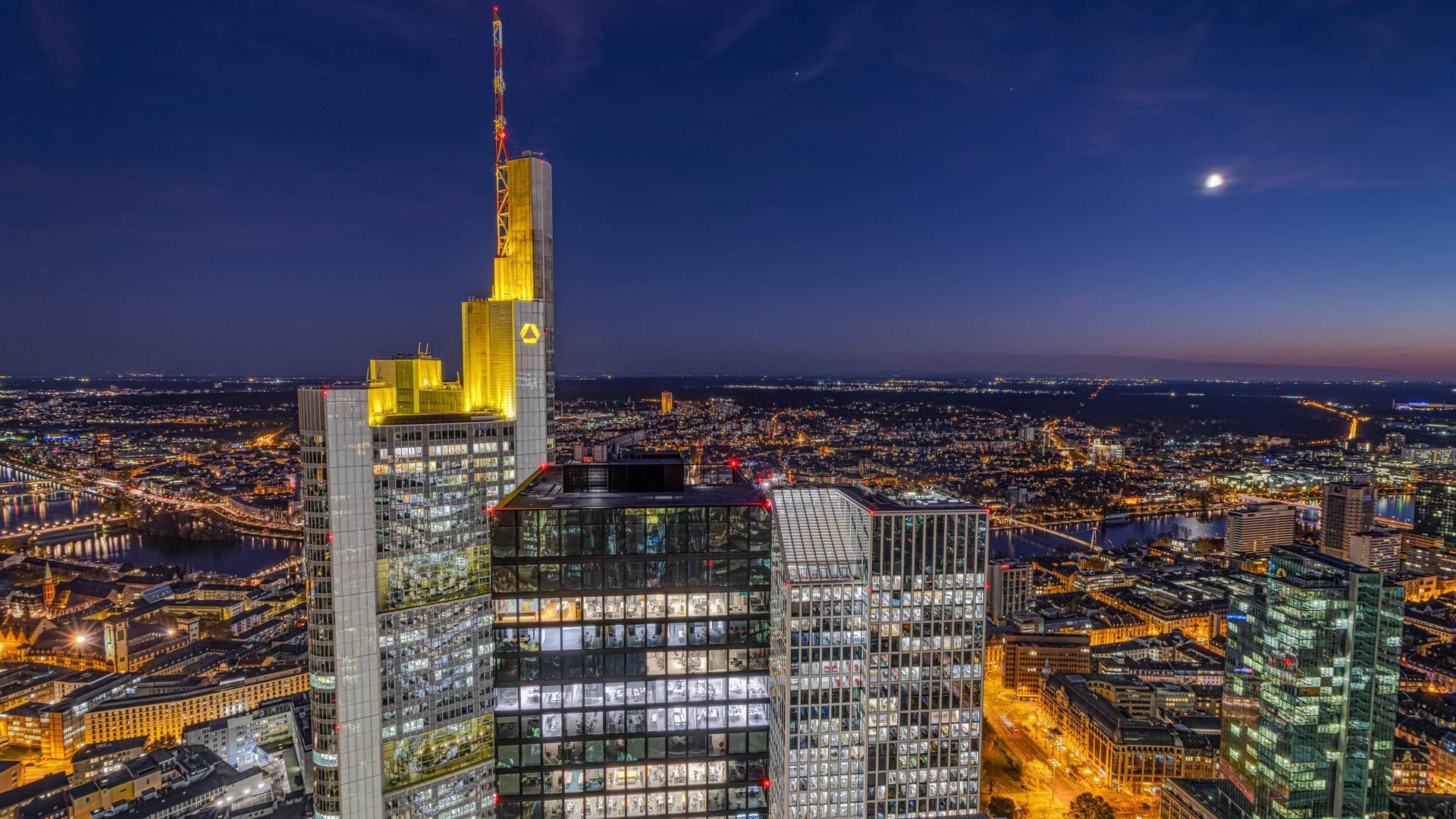 Die CoBa-Zentrale in Frankfurt. | Foto: picture alliance / greatif | Florian Gaul