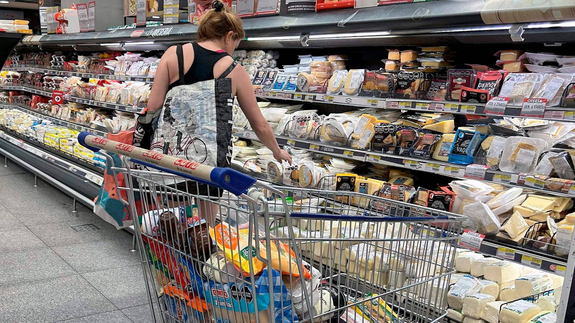 En aftale vil reducere afgifterne på en lang række varer, herunder fødevarer, og dermed gøre EU-produkter billigere og mere konkurrencedygtige i de sydamerikanske lande. — og vice versa. | Foto: Stringer/AFP/Ritzau Scanpix
