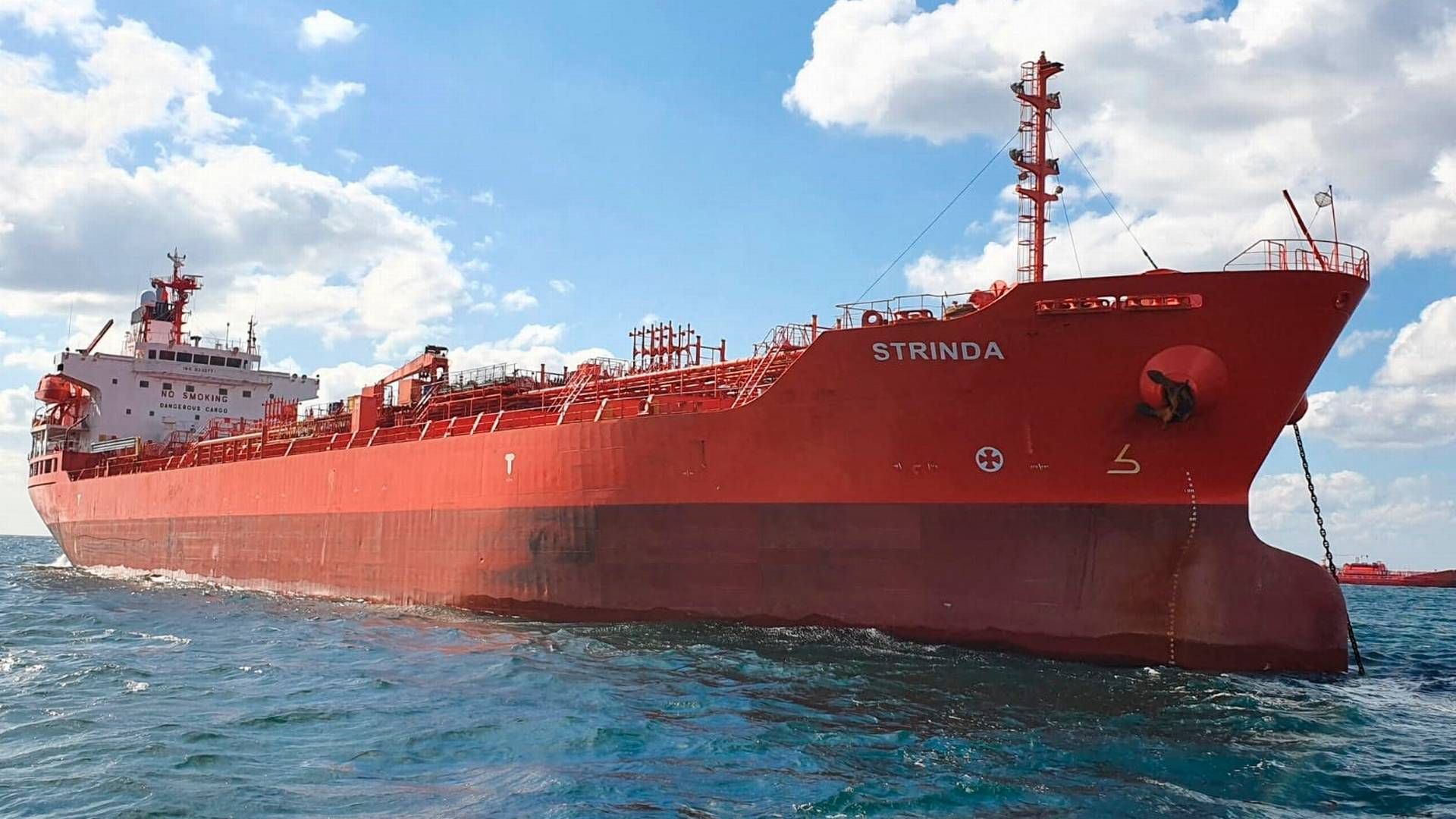 On Dec. 12, the Norwegian-flagged chemical tanker MT Strinda was subjected to a missile attack claimed by the Houthi rebel movement from Yemen. The ship was damaged, but the crew escaped unharmed. | Photo: Handout