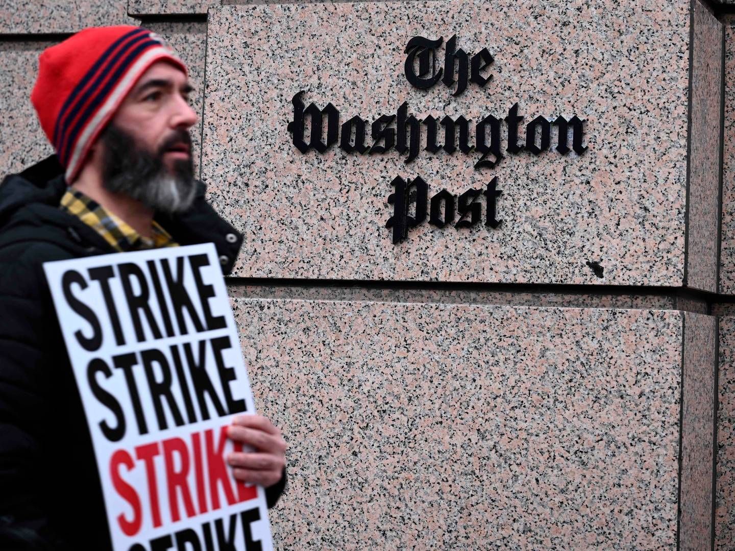 En række redaktionelle medarbejdere på The Washington Post strejkede tidligere på måneden. | Foto: Brendan Smialowski/AFP/Ritzau Scanpix