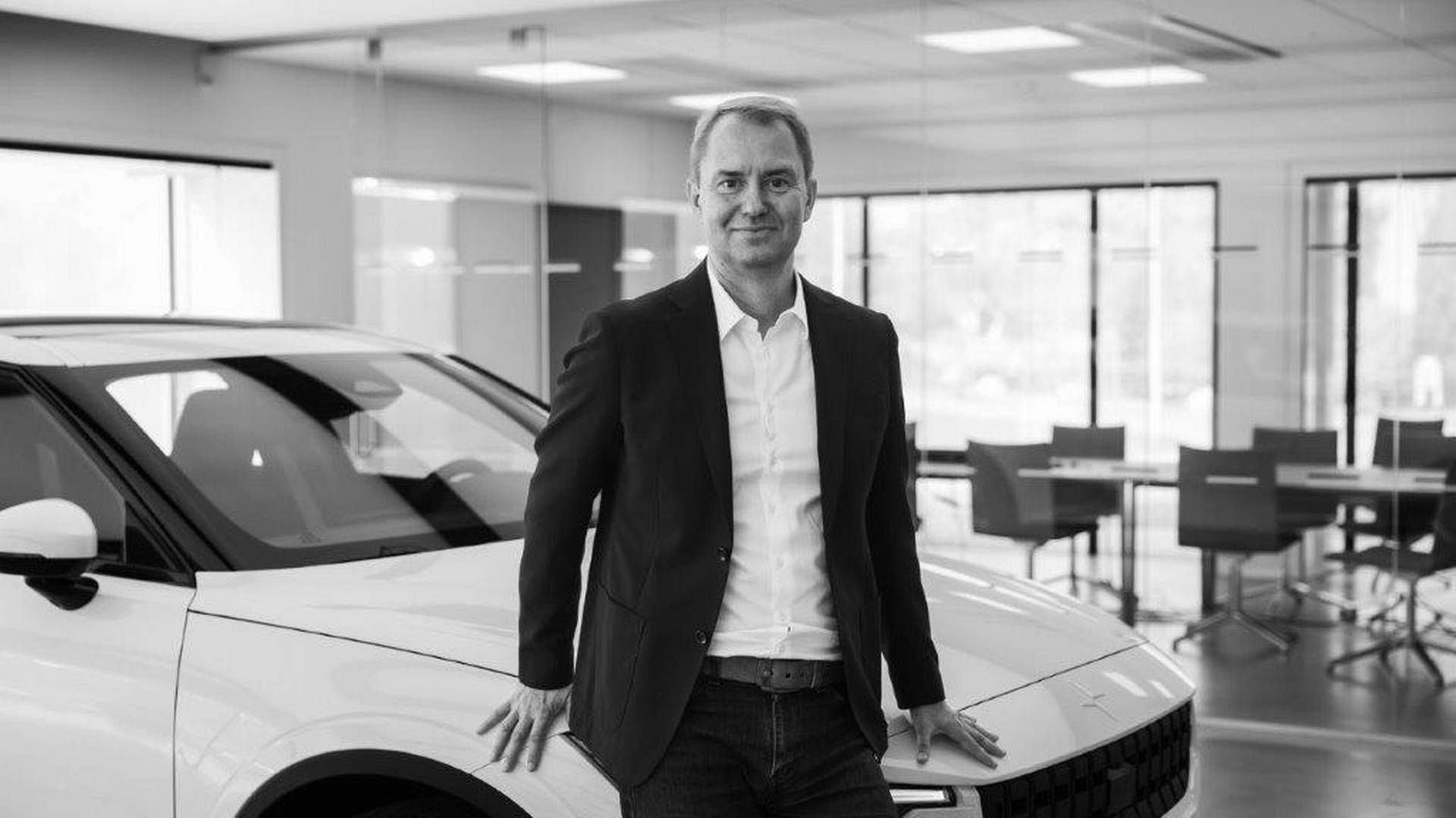 "Vi vil gerne sælge biler på en anden måde og er rigtigt trætte af den traditionelle type bilsælger," siger Henrik Bang, adm. direktør for det svensk-kinesiske elbilselskab Polestar. | Foto: Polestar/PR