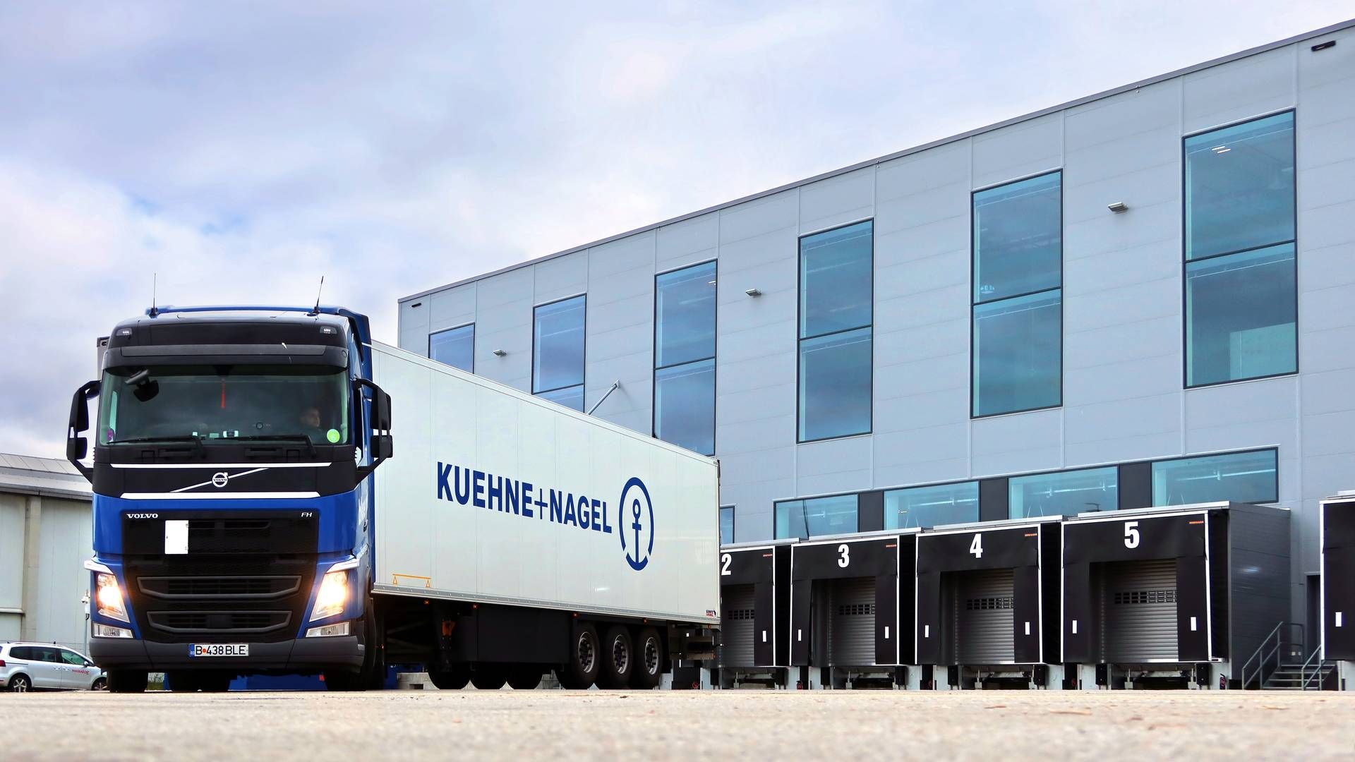 Fremover vil kunder kunne tilkøbe brugen af ellastbiler hos Kuehne+Nagel, selvom den konkrete opgave ikke kan løses på el. | Foto: Kuehne+Nagel