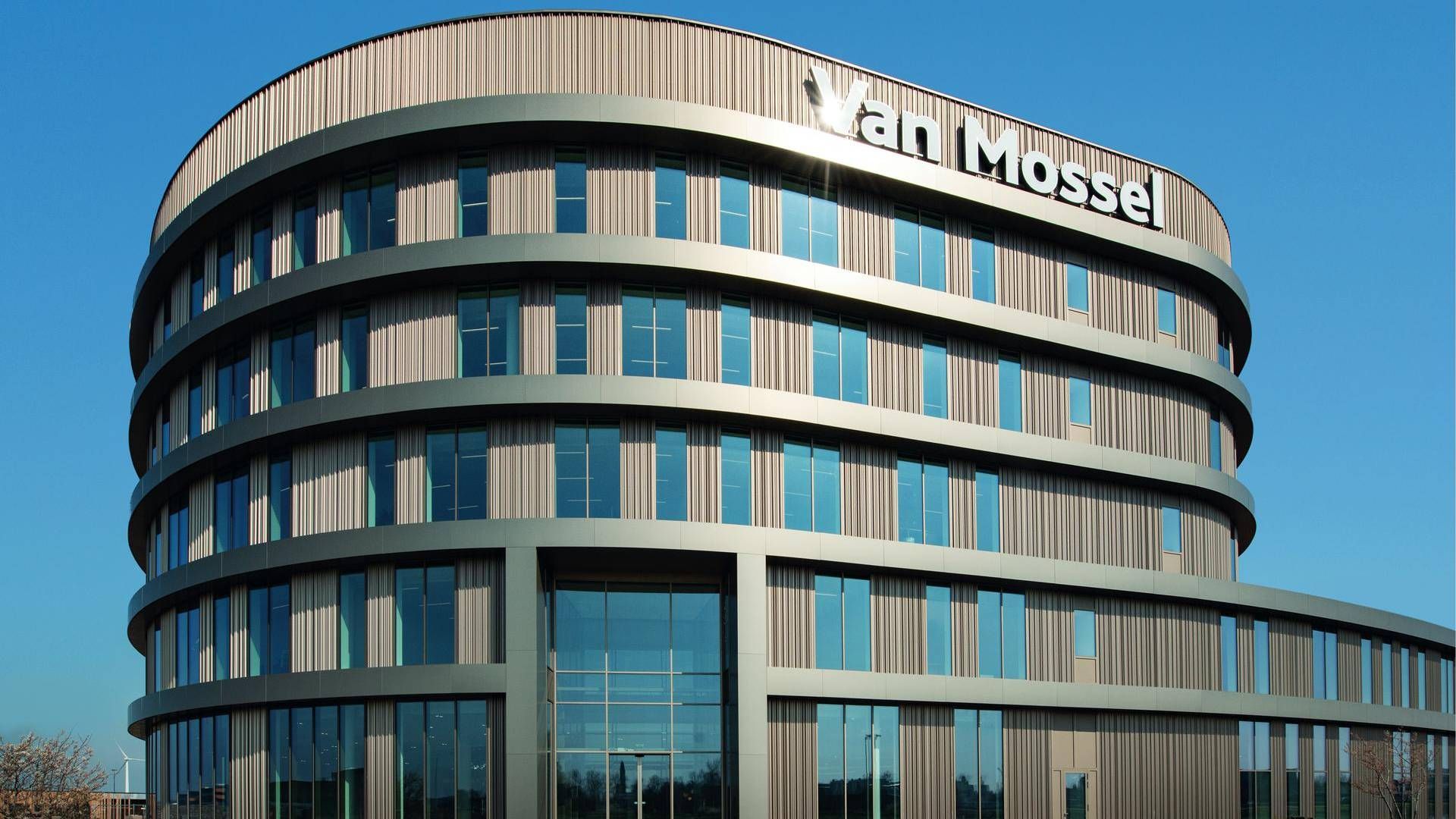 Van Mossel Automotive Groups hovedkvarter i byen Waalwijk | Foto: Van Mossel Automotive Group/pr