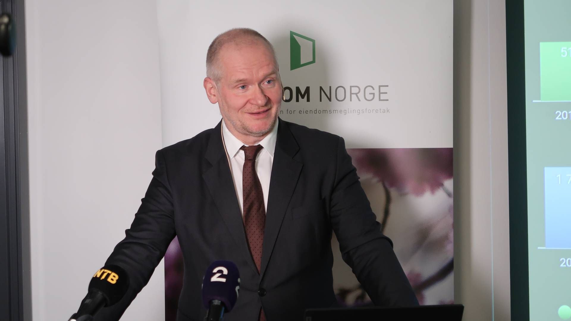 UT MOT NORGES BANK: Henning Lauridsen mener sentralbanken må revidere sin prognose for nyboliginvesteringer. | Foto: Jørgen Fjellheim / EiendomsWatch