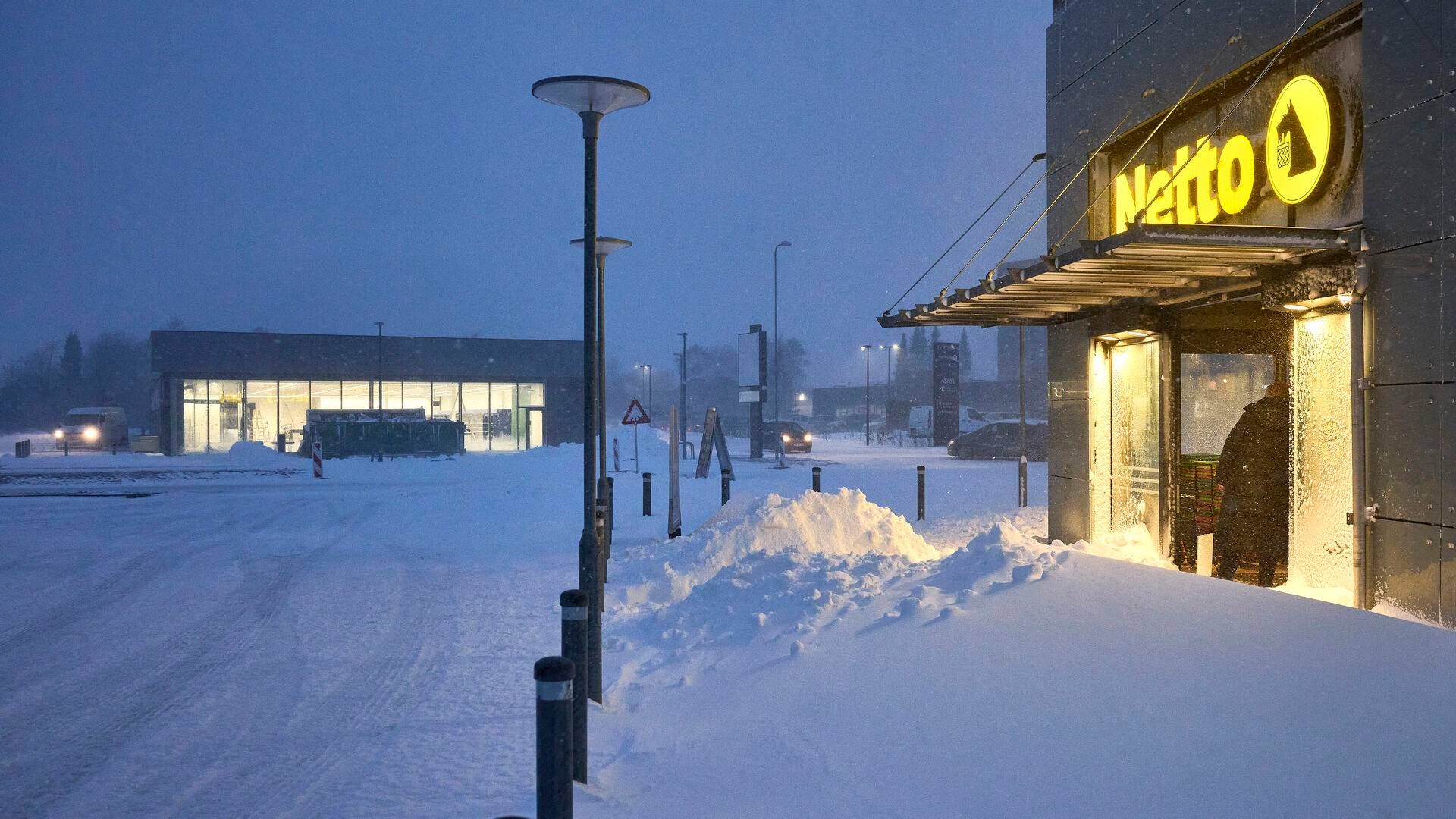 Snefyldte veje har gjort det svært at få dagligvareforsyningerne frem som normalt. | Foto: Mikkel Berg Pedersen/Ritzau Scanpix