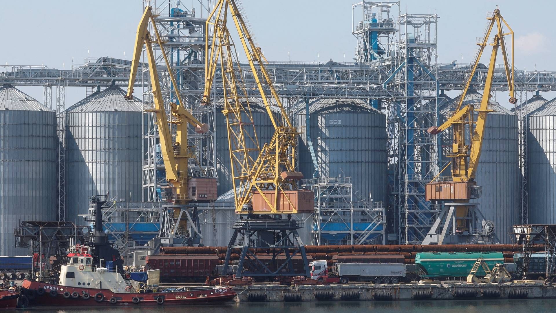 Ukrainsk kornterminal i havnen i Odesa ved Sortehavet. | Foto: Valentyn Ogirenko/Reuters/Ritzau Scanpix
