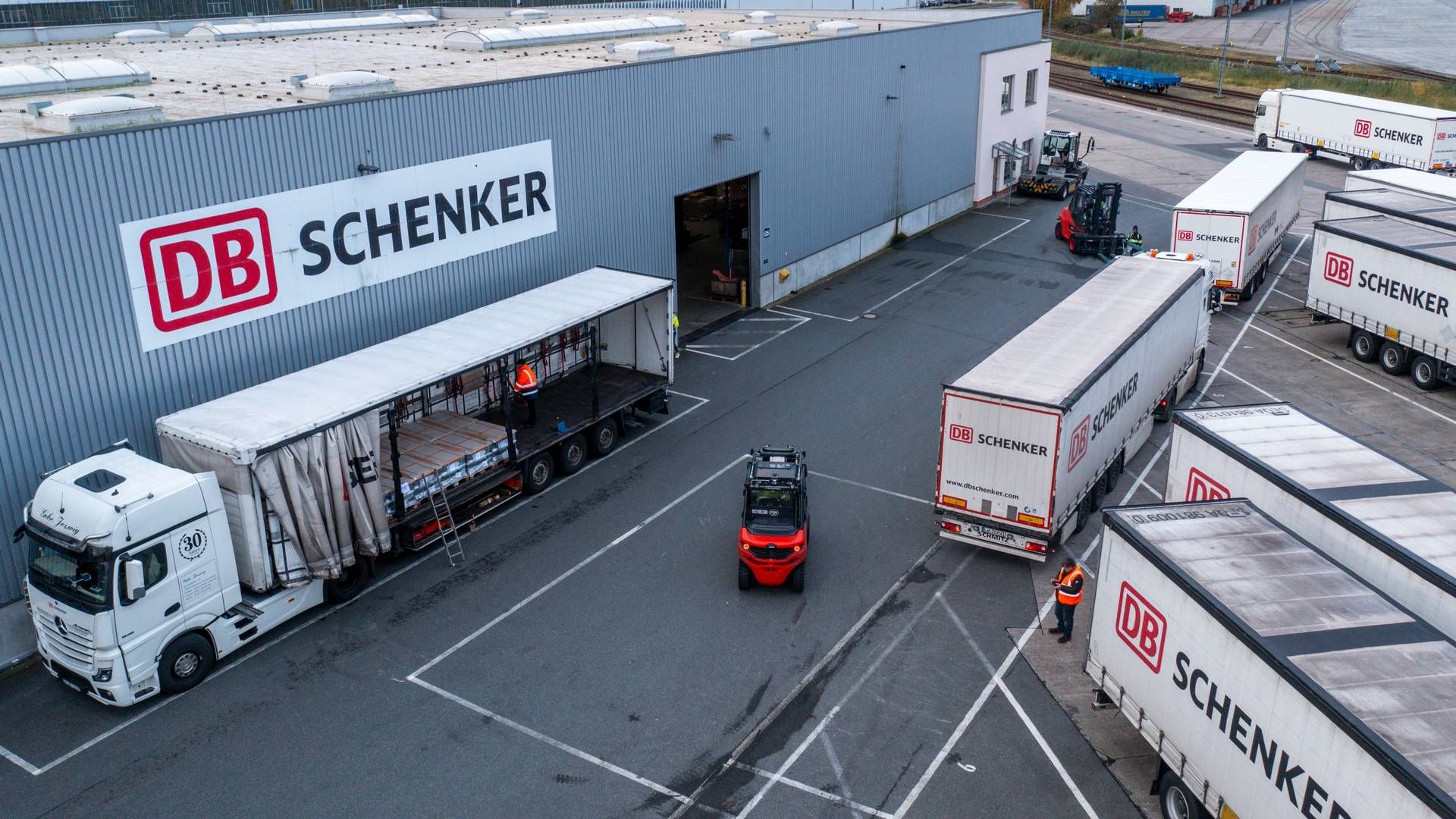Den tyske speditørvirksomhed DB Schenker er til salg. Nu melder ejeren, Deutshe Bahn, om en tilfresstillende interesse. | Foto: Jens B'ttner/AP/Ritzau Scanpix