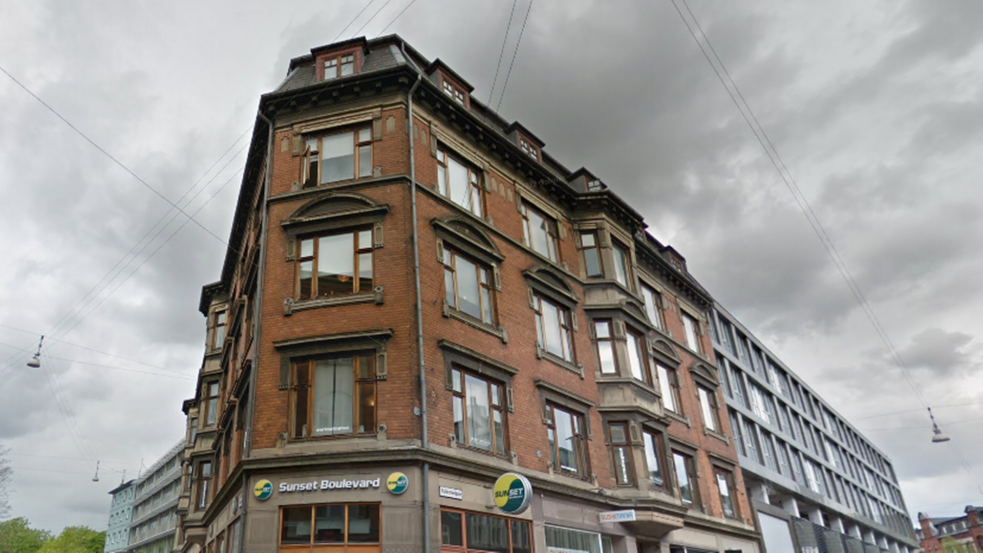 West Star Property Holding ejer bl.a. ejendommen på Guldsmedgade 1 centralt i Aarhus. Selskabet købte ejendommen for 78,5 mio. kr. i 2017. | Foto: Google Maps
