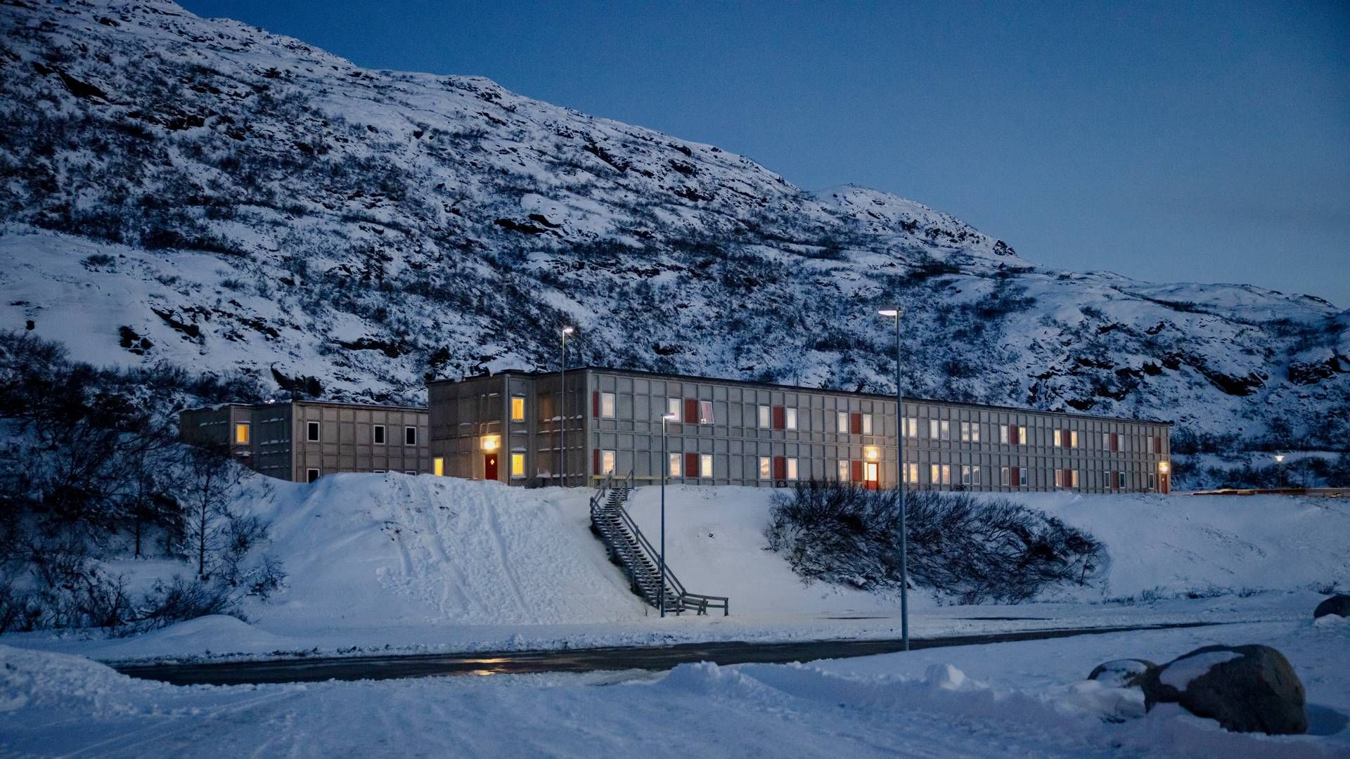 Kvanefjeldet ved Narsaq i Sydgrønland gemmer på sjældne jordarter, som kan bruges i blandt andet mobiltelefoner og vindmøller, men også uran, som vil blive et biprodukt ved udvindingen. | Foto: Valdemar Ren