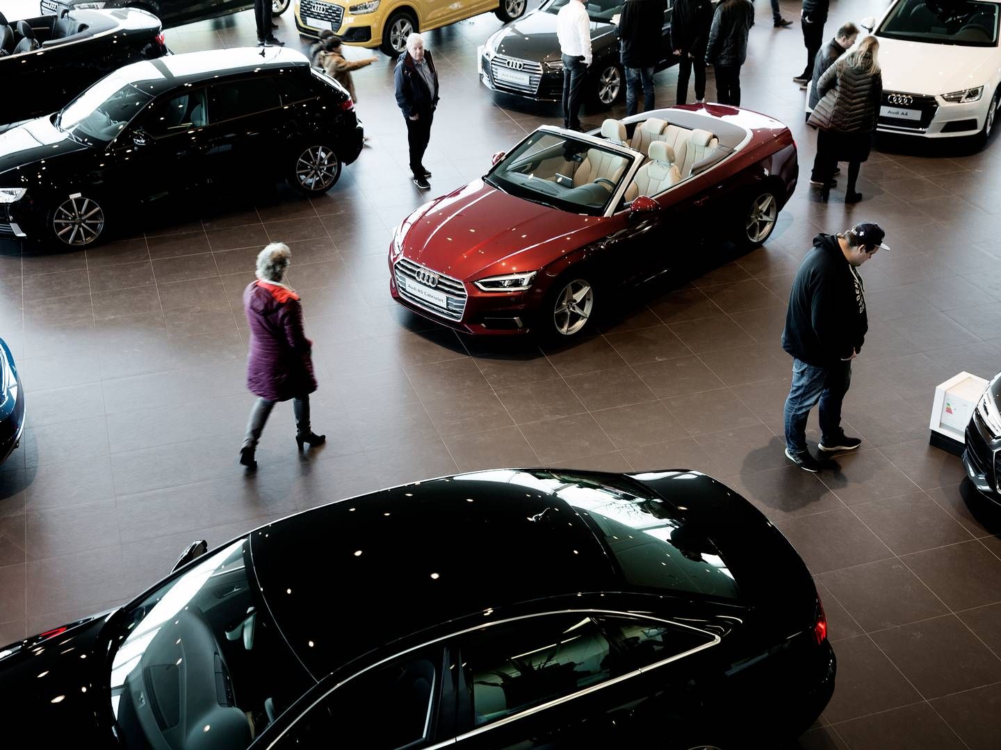 Bilforhandlerne har ved årets begyndelse for mange biler på lager. | Foto: Peter Hove Olesen/Politiken/Ritzau Scanpix