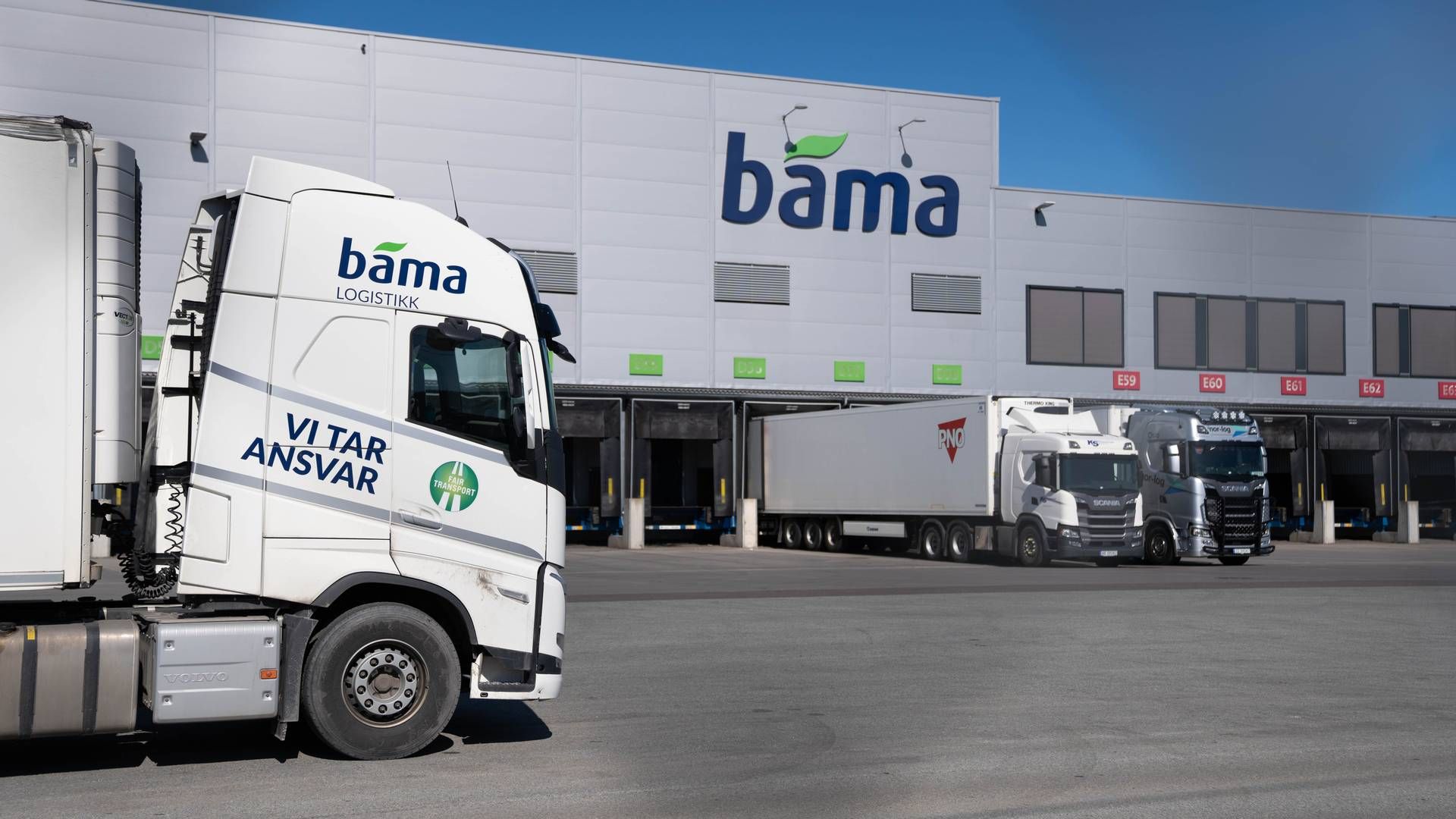 LASTEBILER: Bamas lastebiler står fast i Frankrike. | Foto: Lars Thomas Nordby / NTB