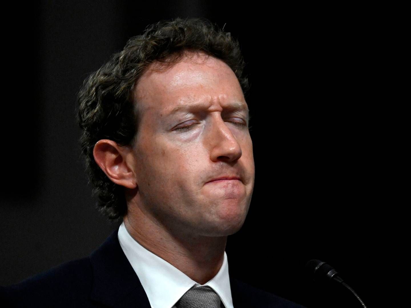 ”Jeg undskylder for alt, I alle har været igennem,” sagde Metas adm. direktør, Mark Zuckerberg | Foto: Andrew Caballero-Reynolds/AFP/Ritzau Scanpix