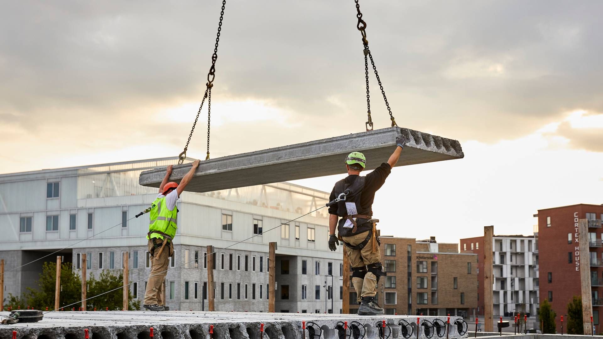 Give Elementfabrik leverer blandt andet betonelementer til erhvervsbyggeri og landbrugssektoren. | Foto: Steffen Stamp