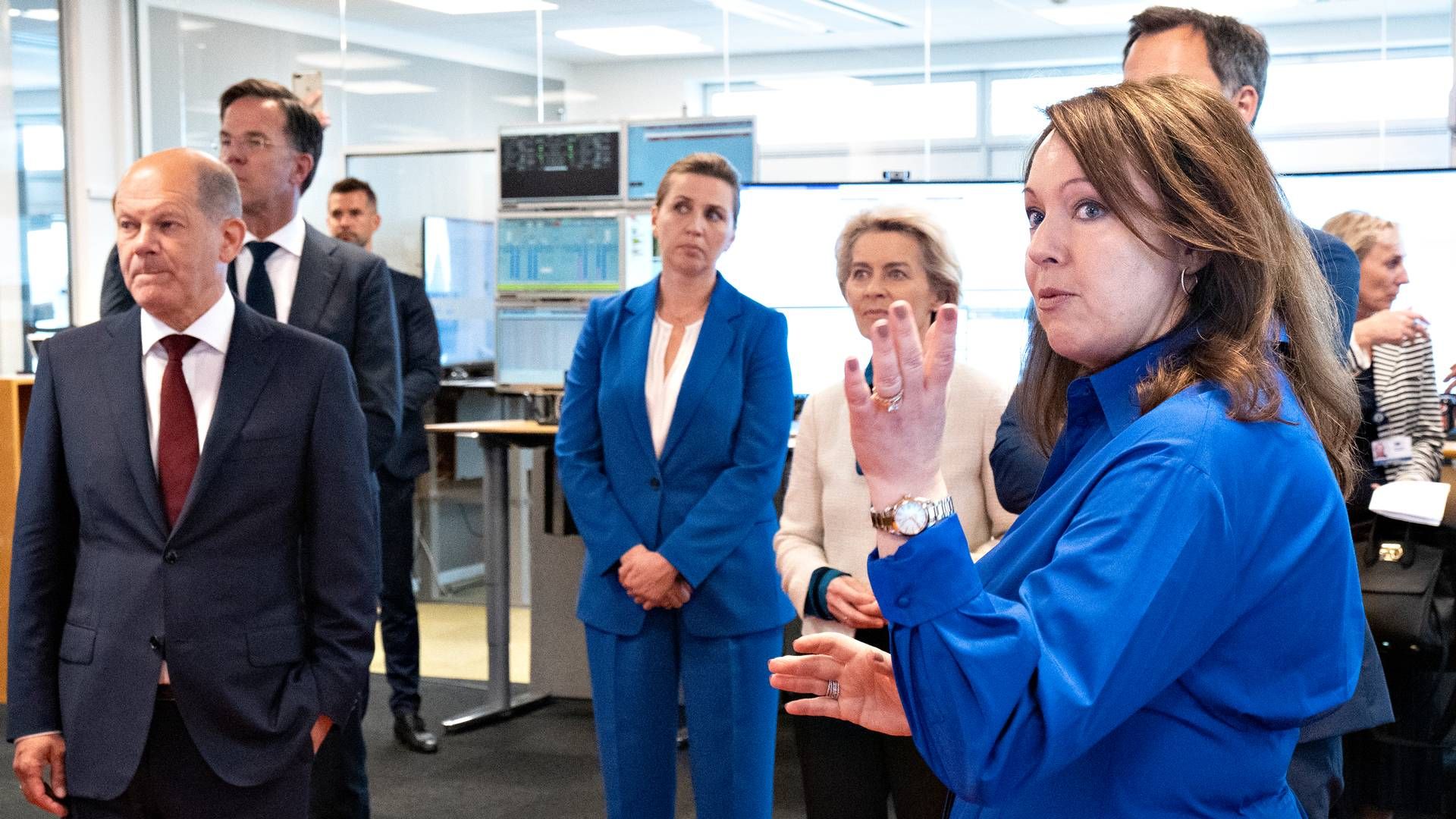 European offshore wind is still "crucial" to Vattenfall, says CEO Anna Borg, pictured here giving politicians a tour of the firm's facility in Esbjerg. | Photo: Vattenfall