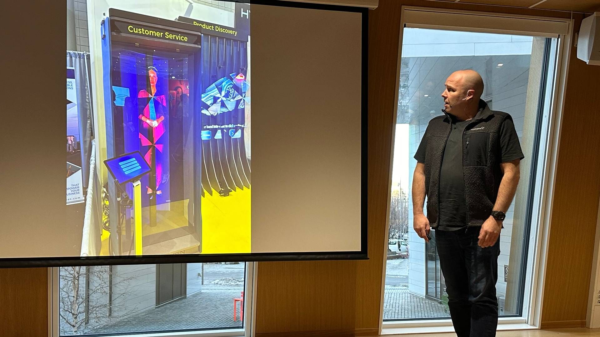 TEKNOLOGI: Et hologram kan gi kundeservice døgnet rundt, men retail-direktør Bård Kvamme i Norrøna vil heller ha mennesker i sine butikker. | Foto: Gøril Huse / HandelsWatch