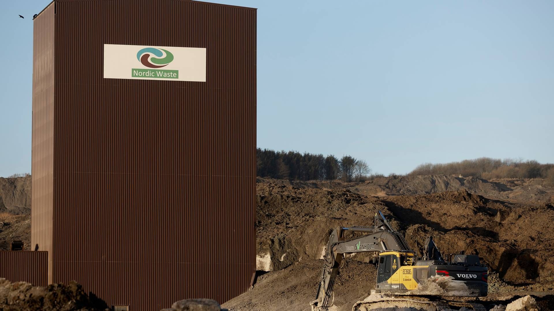 Nordic Waste forlod grunden i Ølst syd for Randers 19. december. Her opgav virksomheden selv at standse jordmasserne i bevægelse og efterlod opgaven til Randers Kommune. | Foto: Thomas Borberg