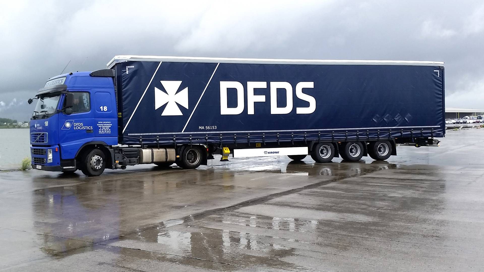 Ca. 75 DFDS-lastbiler holder i øjeblikket i kø ved de polsk-ukrainske grænser. | Foto: PR/DFDS