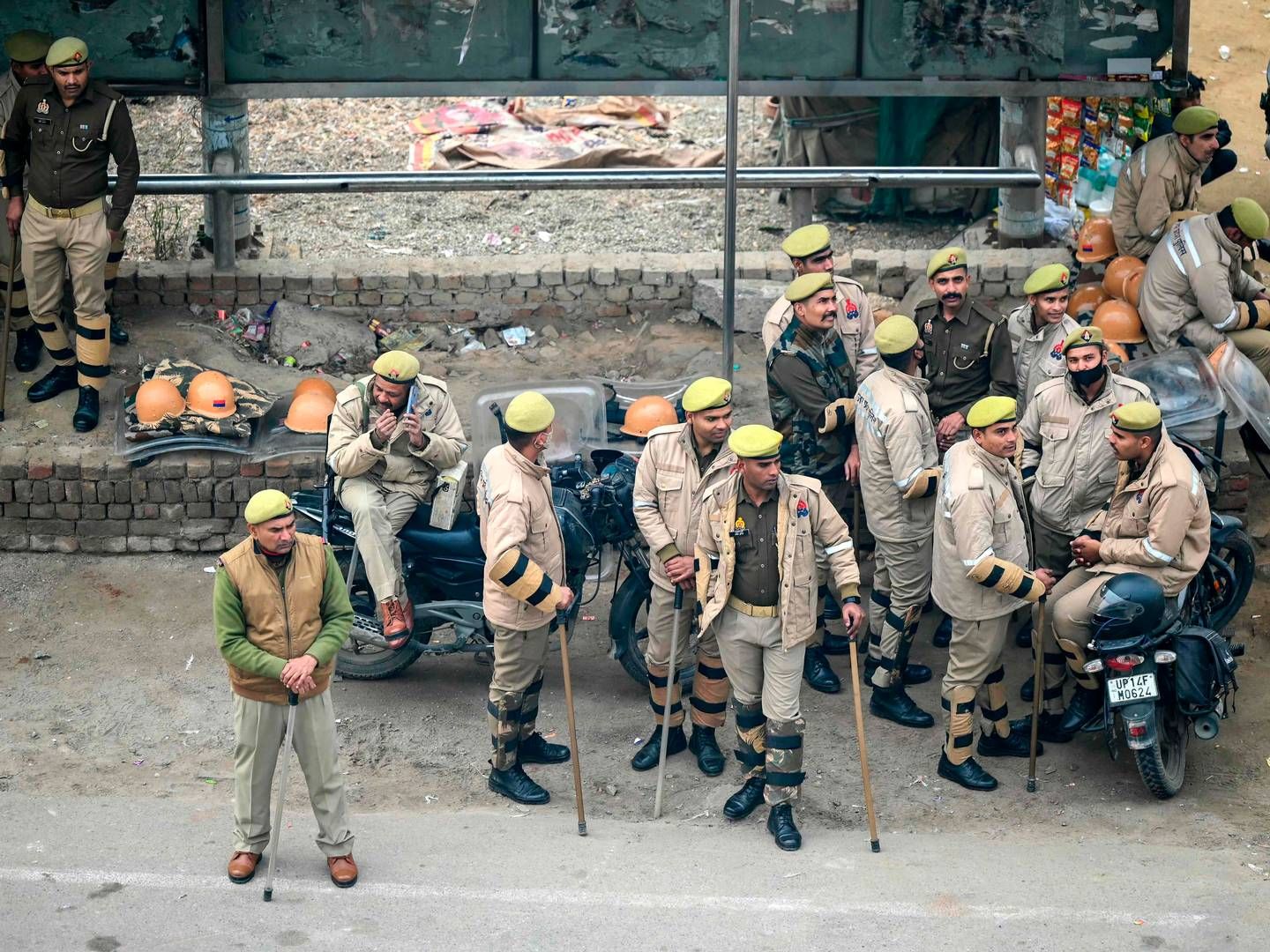 Sikkerhedspersonale forbereder sig på landmandsprotester i New Delhi den 13. februar. | Foto: Sajjad Hussain/AFP/Ritzau Scanpix