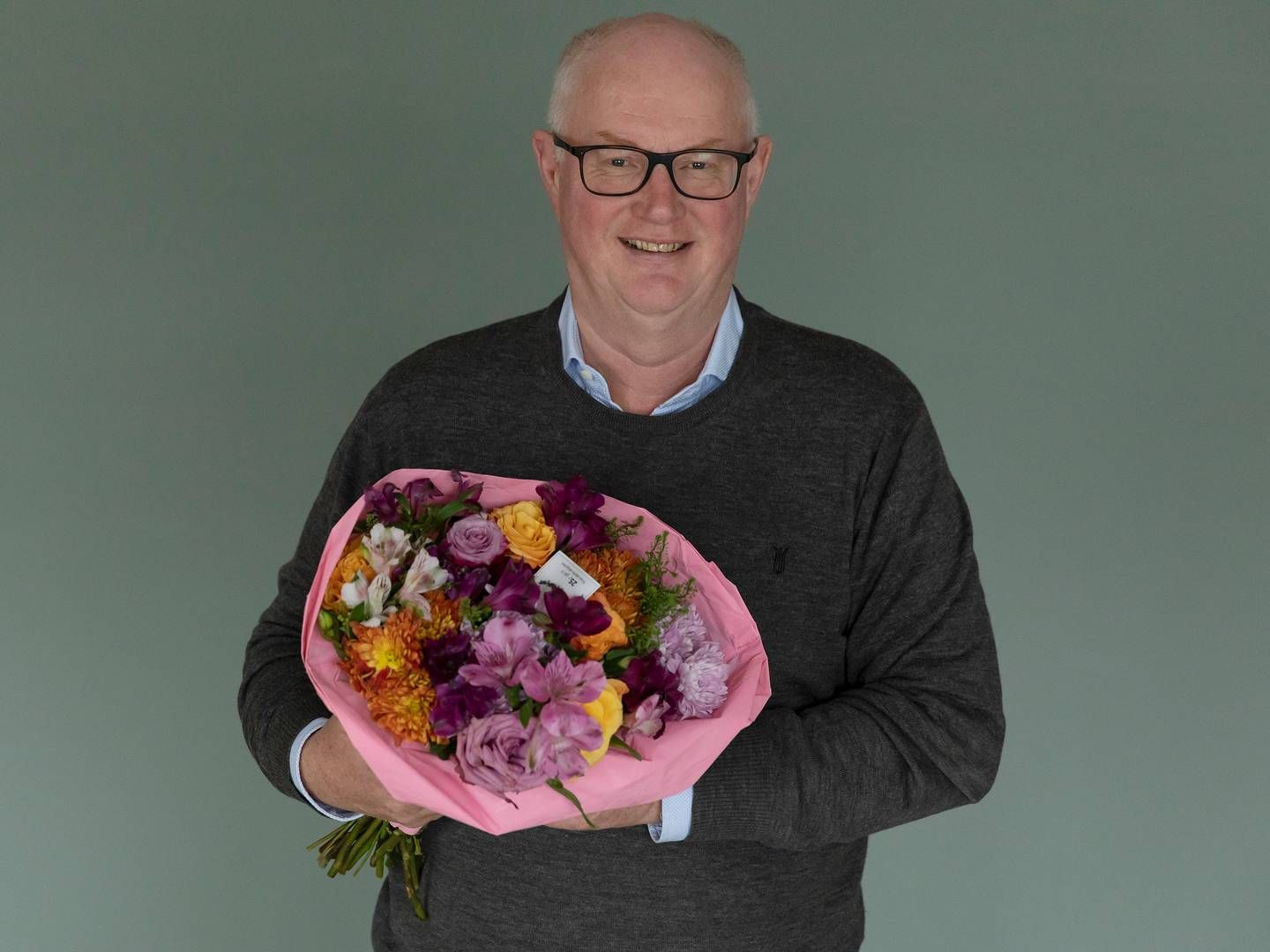 BLOMSTER: Erling Ølstad, administrerende direktør i Mester Grønn, sier at salget av blomster er større på morsdag sammenlignet med Valentinsdagen. | Foto: Mester Grønn