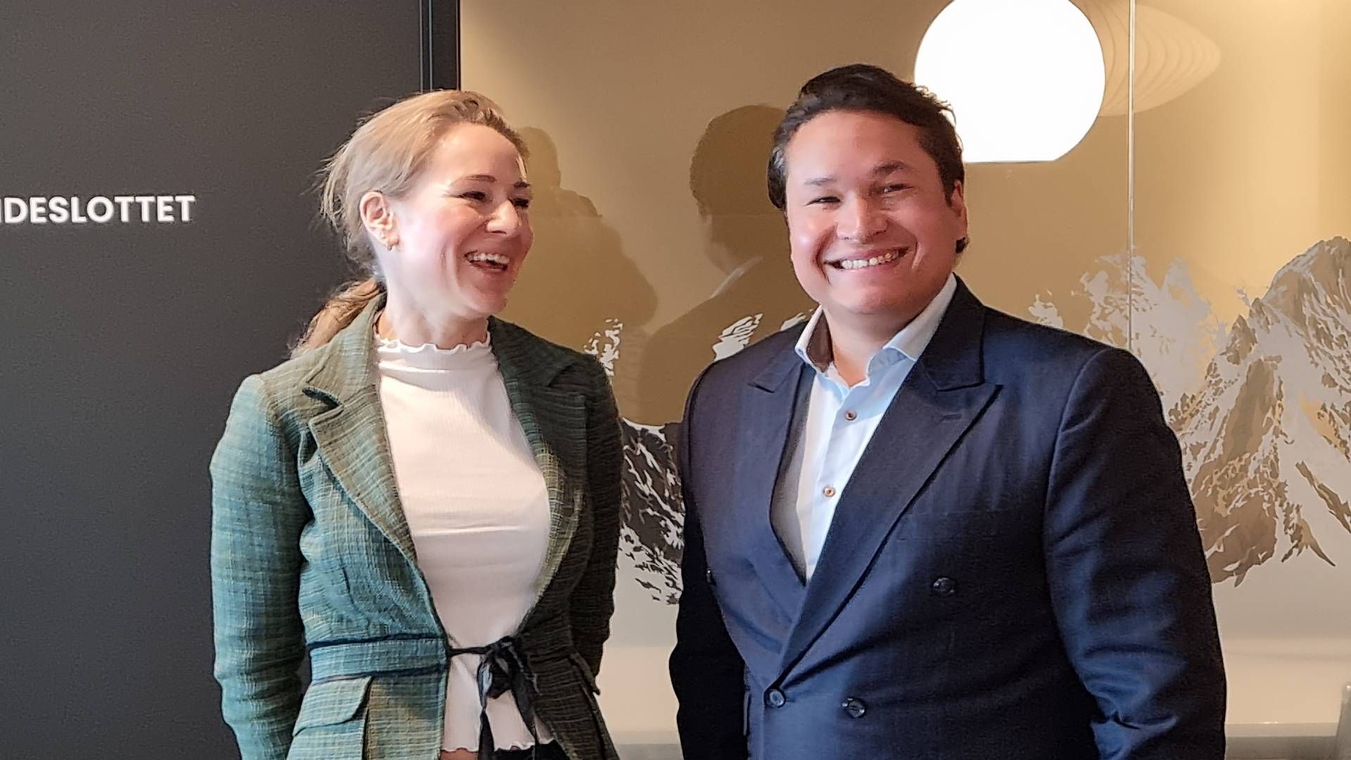 VIL SKAPE SHOPPING-DESTINASJON: Katharina Hernæs og Alexander Berntsen, Selvaag By og Snøbyen | Foto: EiendomsWatch / Øystein Byberg