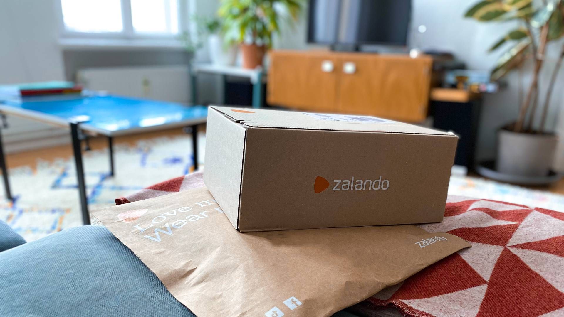 Zalando, der er blandt de førende modeplatforme i Europa, må nu foretage flere ændringer på grund af vildledende markedsføring. | Foto: Pr/zalando