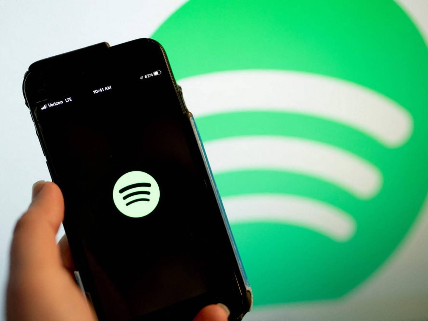 En 53-årig mand er ved Retten i Aarhus tiltalt for at have svindlet flere streamingtjenester, blandt andre Spotify, for 4,3 mio. kr. Han nægter sig skyldig. | Foto: Stefani Reynolds/Ritzau Scanpix