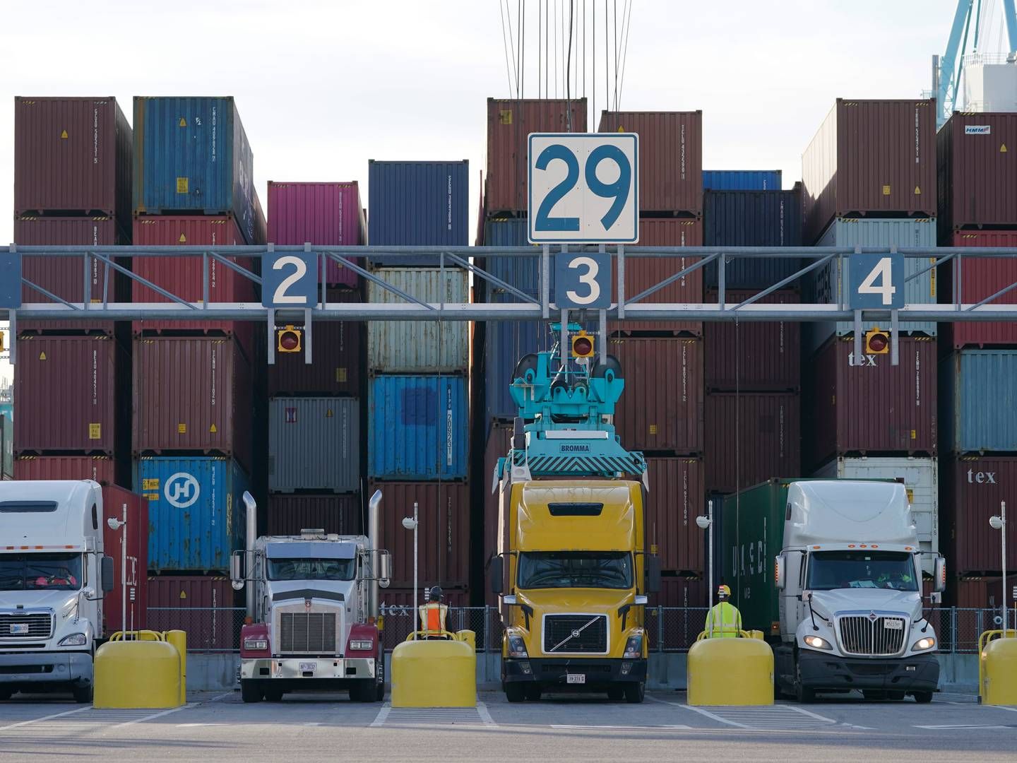 Watch logistic sales international limited
