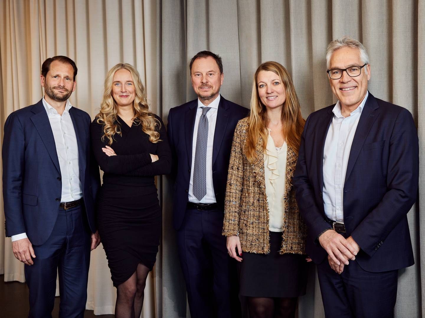 Lundgrens' transaktions- og asset management-team vil fremadrettet være anført af følgende partnere fra venstre: Tobias Vieth, Ninna Thalund Daugaard, Thomas Ulrik, Ann Frølund Winther og Niels Gram-Hanssen. | Foto: Lundgrens / PR