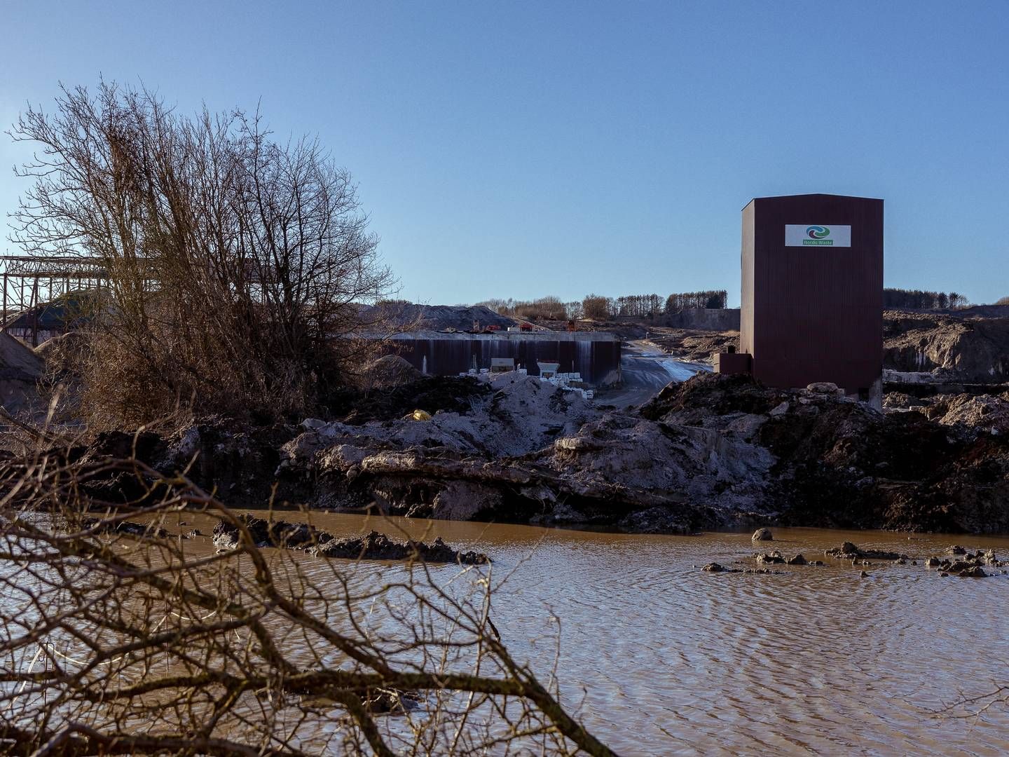 Nordic Waste blev taget under konkursbehandling 22. januar efter at have modtaget påbud fra Miljøstyrelsen om at fremskaffe 205 mio. kr. til at dække oprydningsarbejdet med det massive jordskred. | Foto: Benny Kjølhede