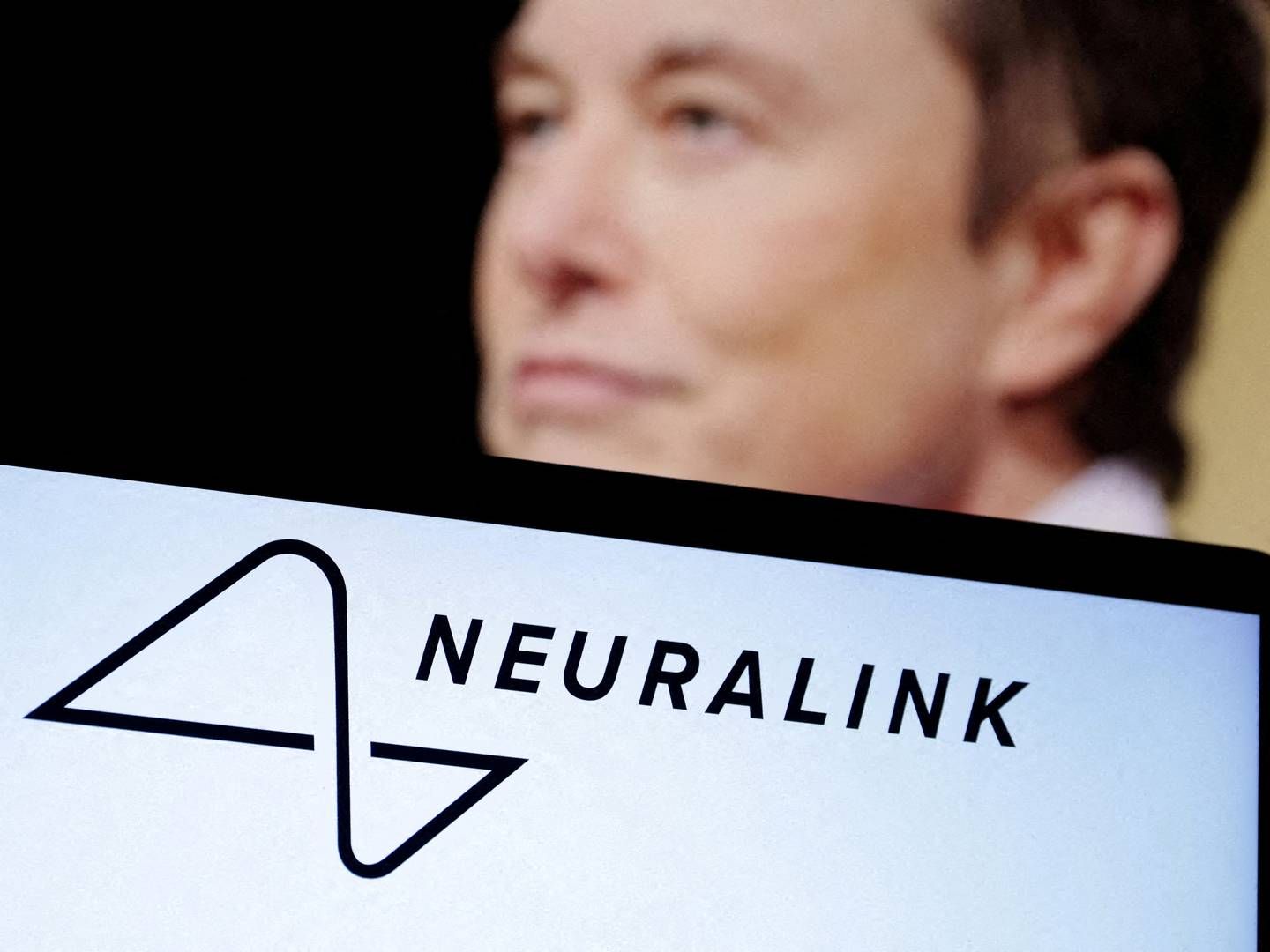 TANKEKRAFT: Hjerneimplantatet til Neuralink, som eies av Elon Musk, skal gjøre det mulig å styre en datamaskin ved hjelp av tanker. | Foto: Dado Ruvic