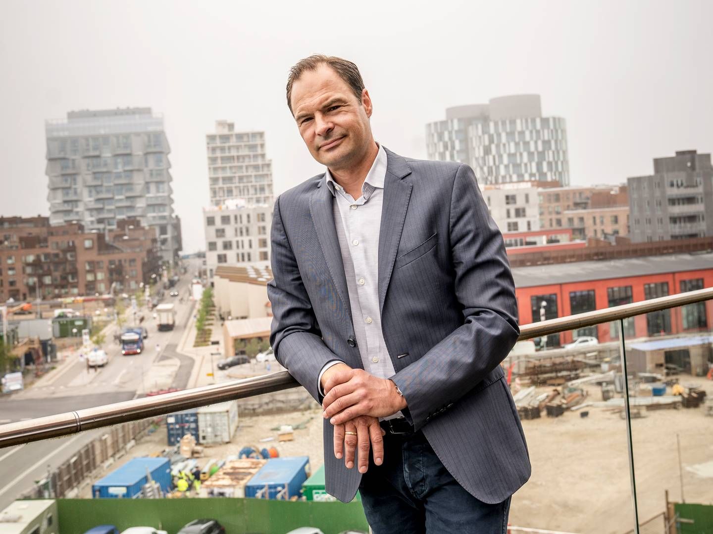 Arbejdsmarkedet har brug for en omstilling, hvis det skal lykkes at få holde seniorerne længere på arbejdsmarkedet, mener Jesper Brask Fischer, velfærdschef hos PFA. | Foto: Stine Bidstrup