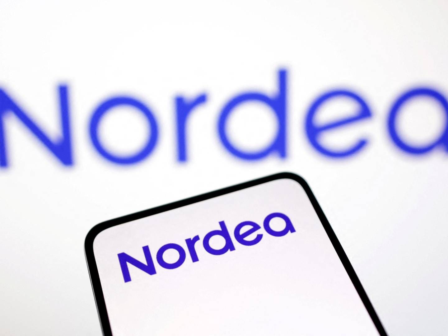 Med en bog vil Nordea gøre kunder opmærksomme på risikoen for svindleres forsøg på at franarre dem penge. | Foto: Dado Ruvic/Reuters/Ritzau Scanpix