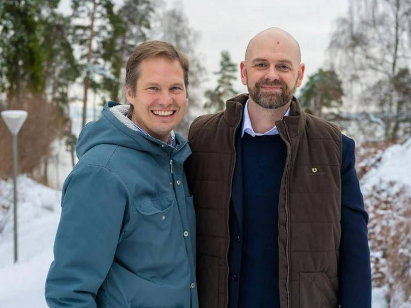 FORNØYDE: Hydro Rein-sjef Olivier Giardot (t.v), her med IOWN-leder Richard Larsson. | Foto: Herman Skjøsvik/Hydro