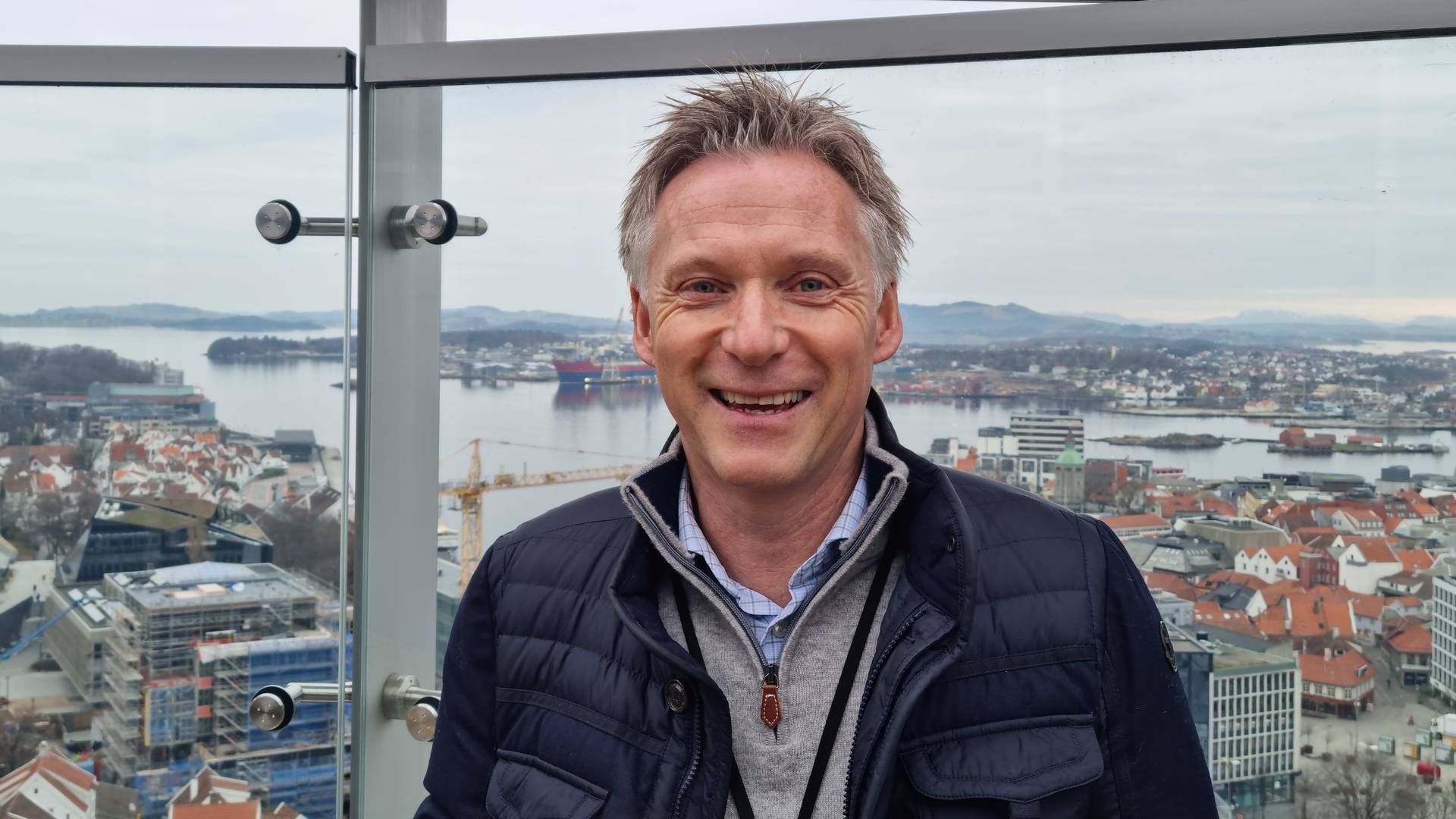 OPPTUR FOR ALFRED YDSTEBØ: I 16. etasje er det restaurant og takterrasse med panoramautsikt over Stavanger og omegn. | Foto: Øystein Byberg / EiendomsWatch