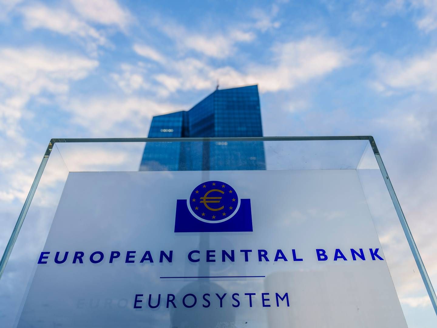 Hier wird über die Zinsen entschieden: Der EZB-Tower in Frankfurt. | Foto: picture alliance/dpa | Andreas Arnold