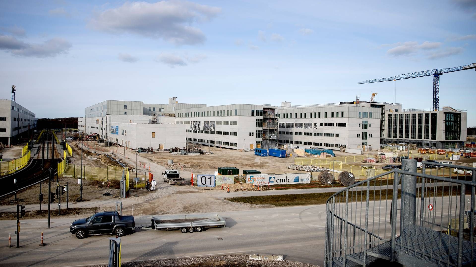 Ninette Zacho Bradsted har i sin tid i Nordjylland skullet forholde sig til problemerne med opførelsen af supersygehuset i Aalborg, hvilket er blevet seks år forsinket. Her på billedet er det opførelsen af supersygehuset i Odense, hvilket ligeledes har været ramt af problemer. | Foto: Finn Frandsen/Ritzau Scanpix
