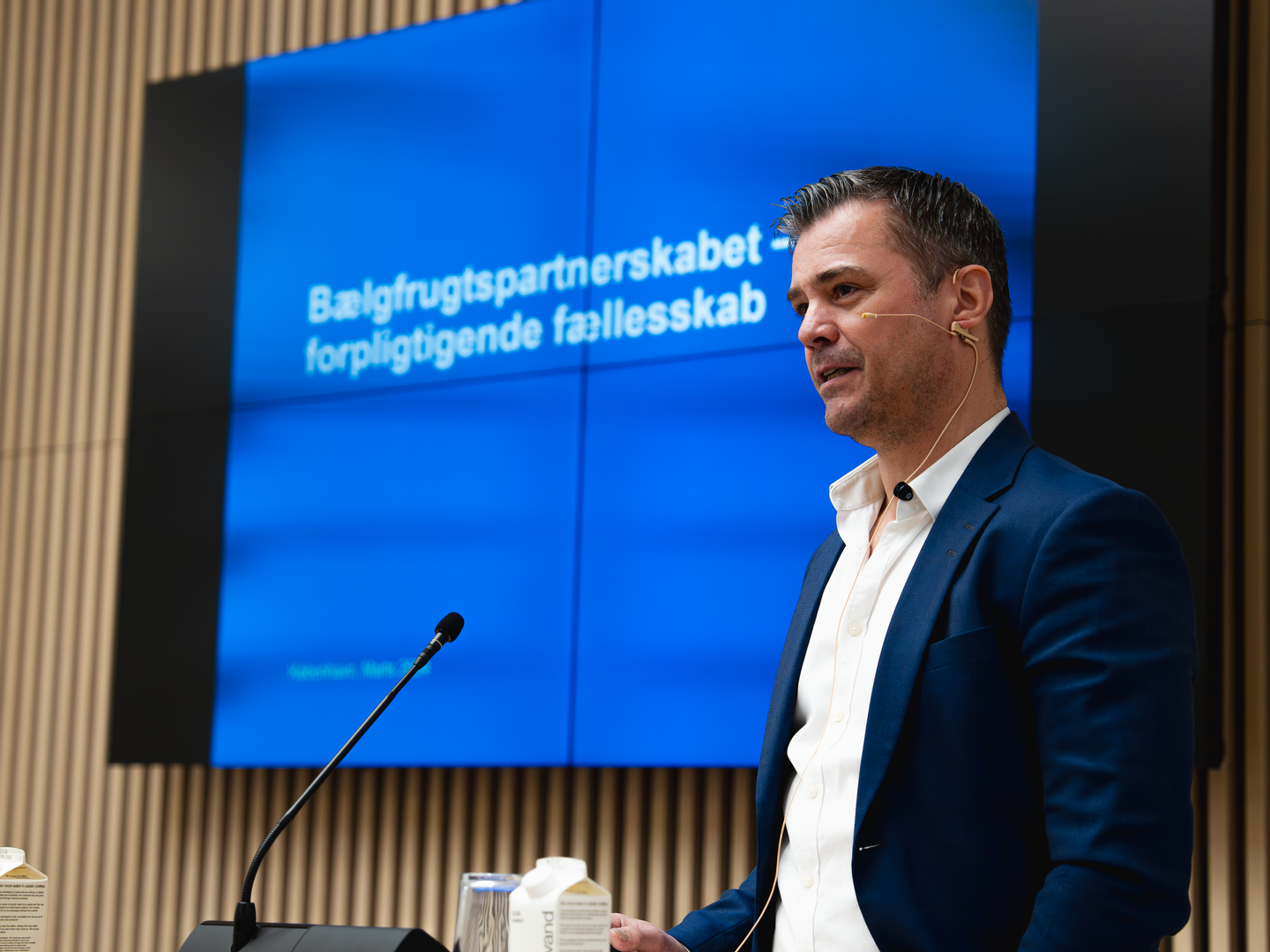 CSR-chef hos Lidl, Claus Krogh, er en del af styregruppen i Bælgfrugtpartnerskabet, som skal få danskerne til at spise flere bælgfrugter. Foto: Mathias Nyborg Andreassen.