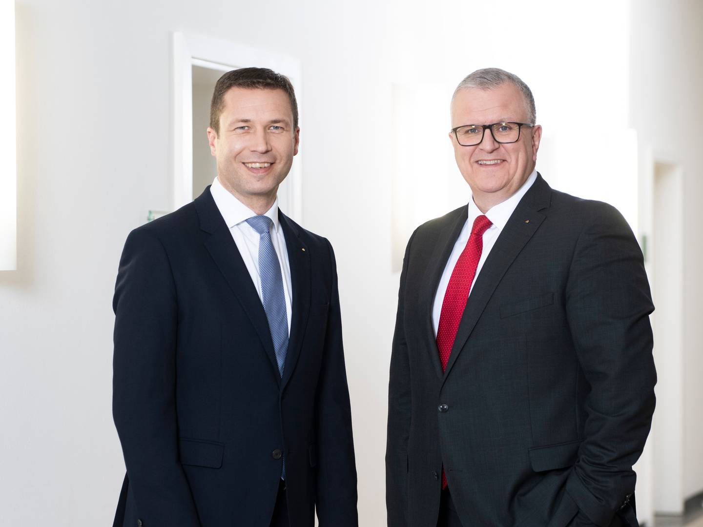 Das Vorstandsduo des Sparkassenverbands Bayern: Präsident Matthias Dießl (links) und Vizepräsident Stefan Proßer | Foto: Sparkassenverband Bayern